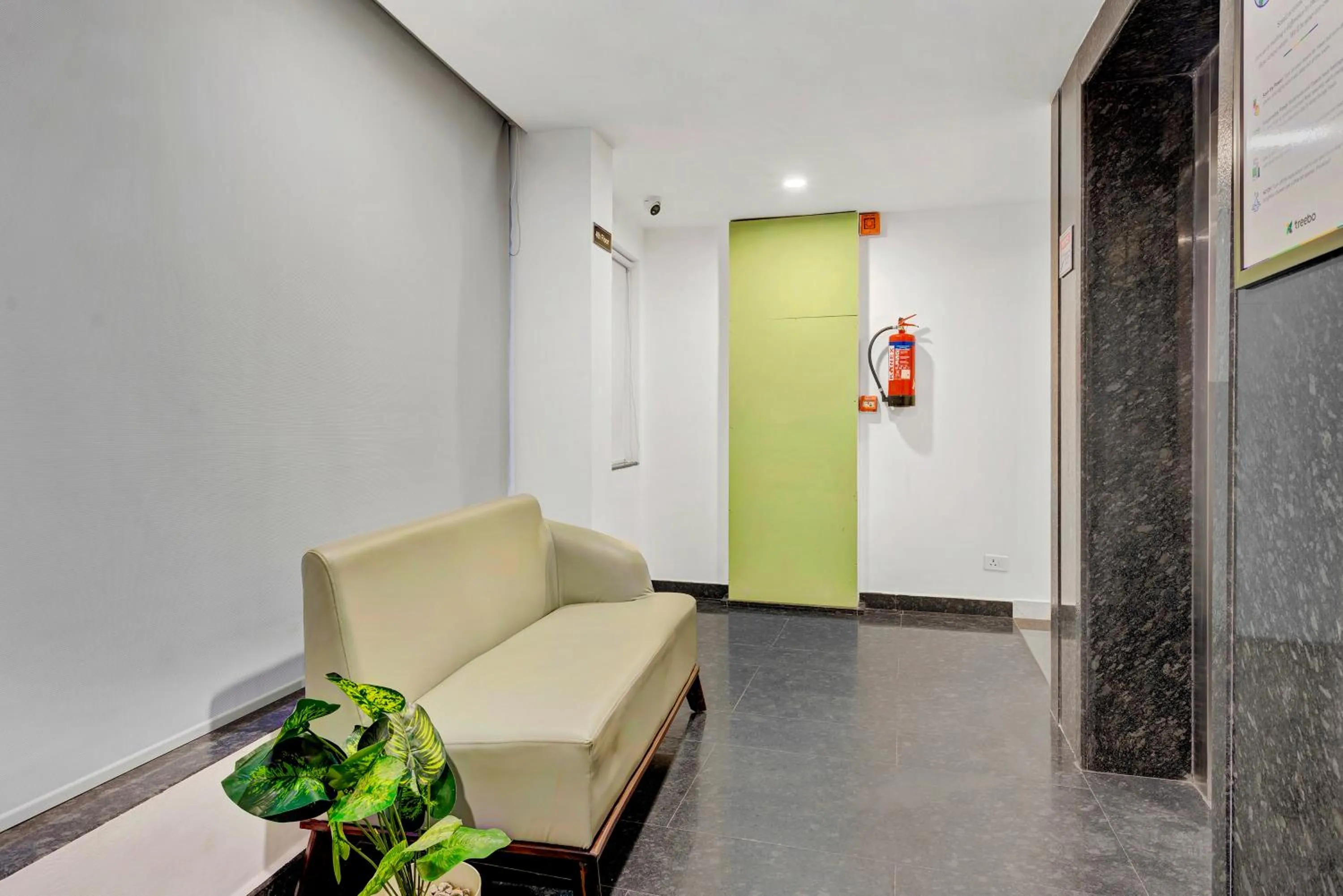 Seating area in Treebo Hydotel Kompally