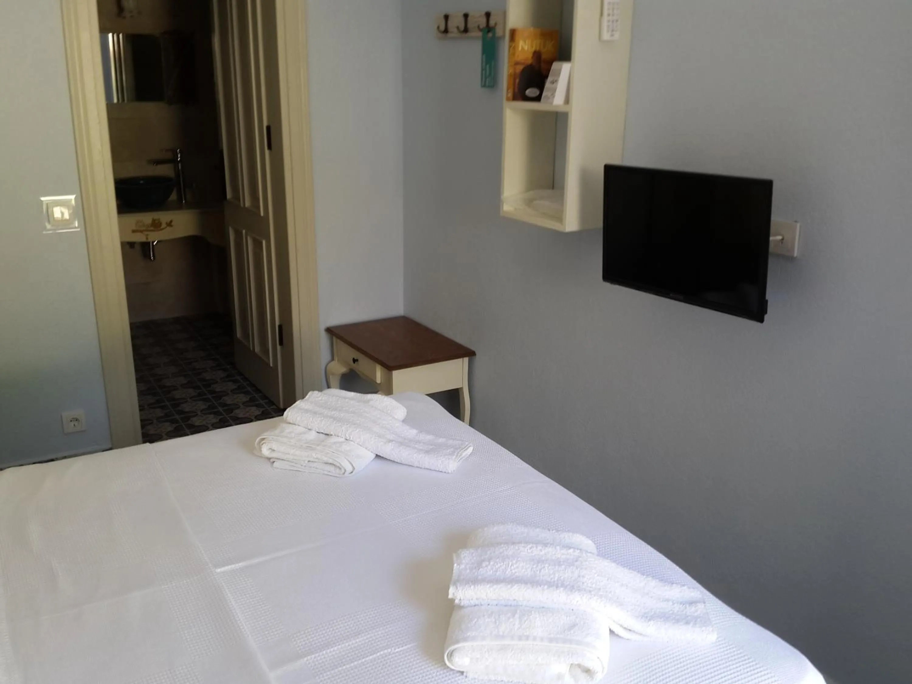 TV and multimedia, Bed in Gizemli Konak