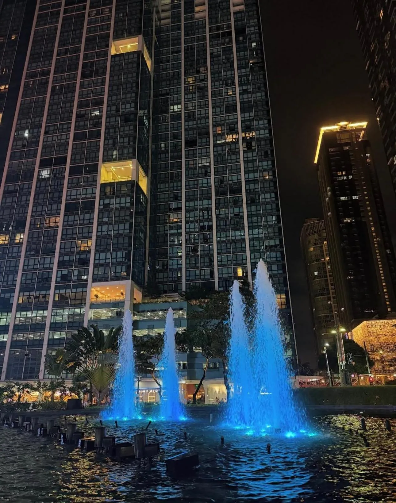 L1 Twin Bed Staycation in Bonifacio Global City