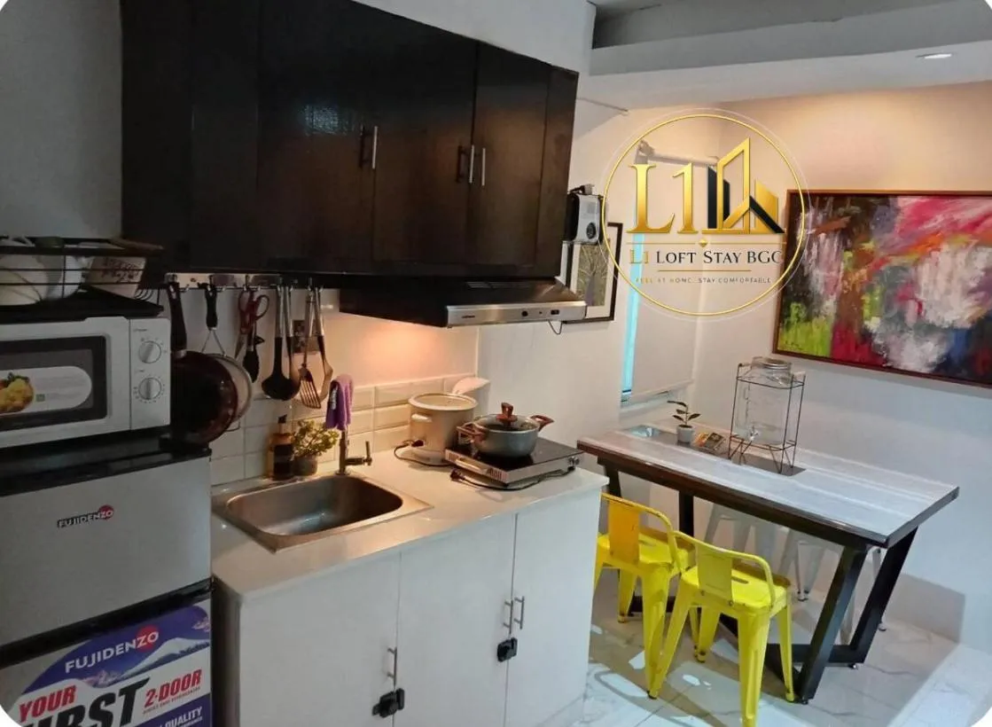 L1 Twin Bed Staycation in Bonifacio Global City