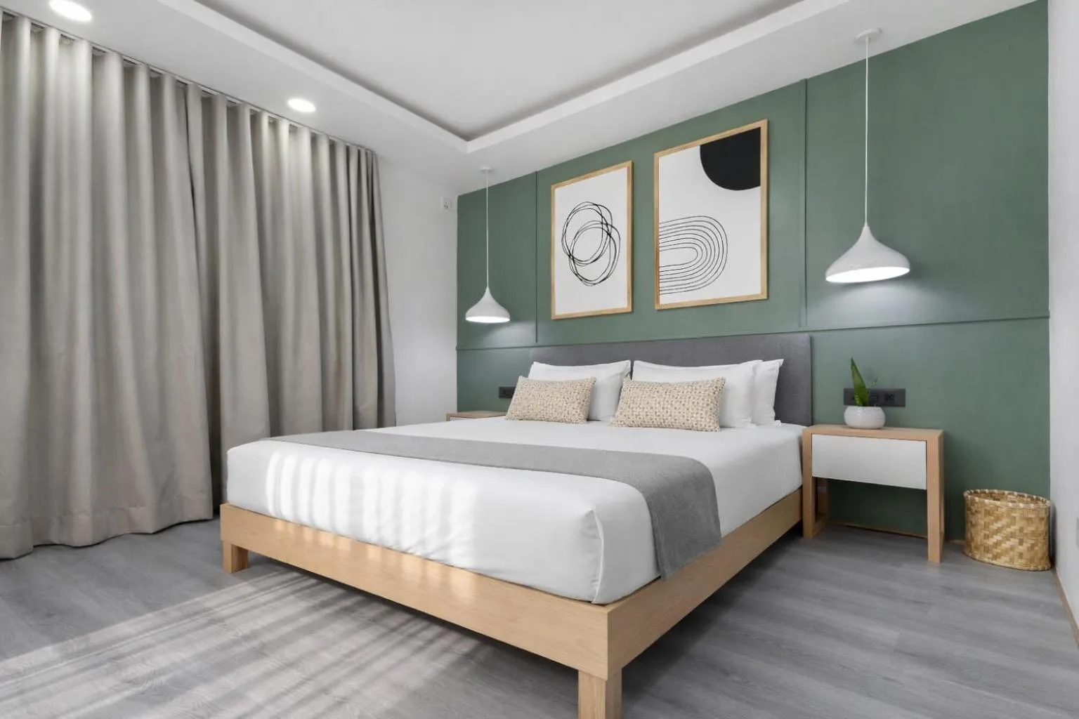 Cosy 1 Bedroom Studio with King Bed Kitchenet in Central Kathmandu with Terrace