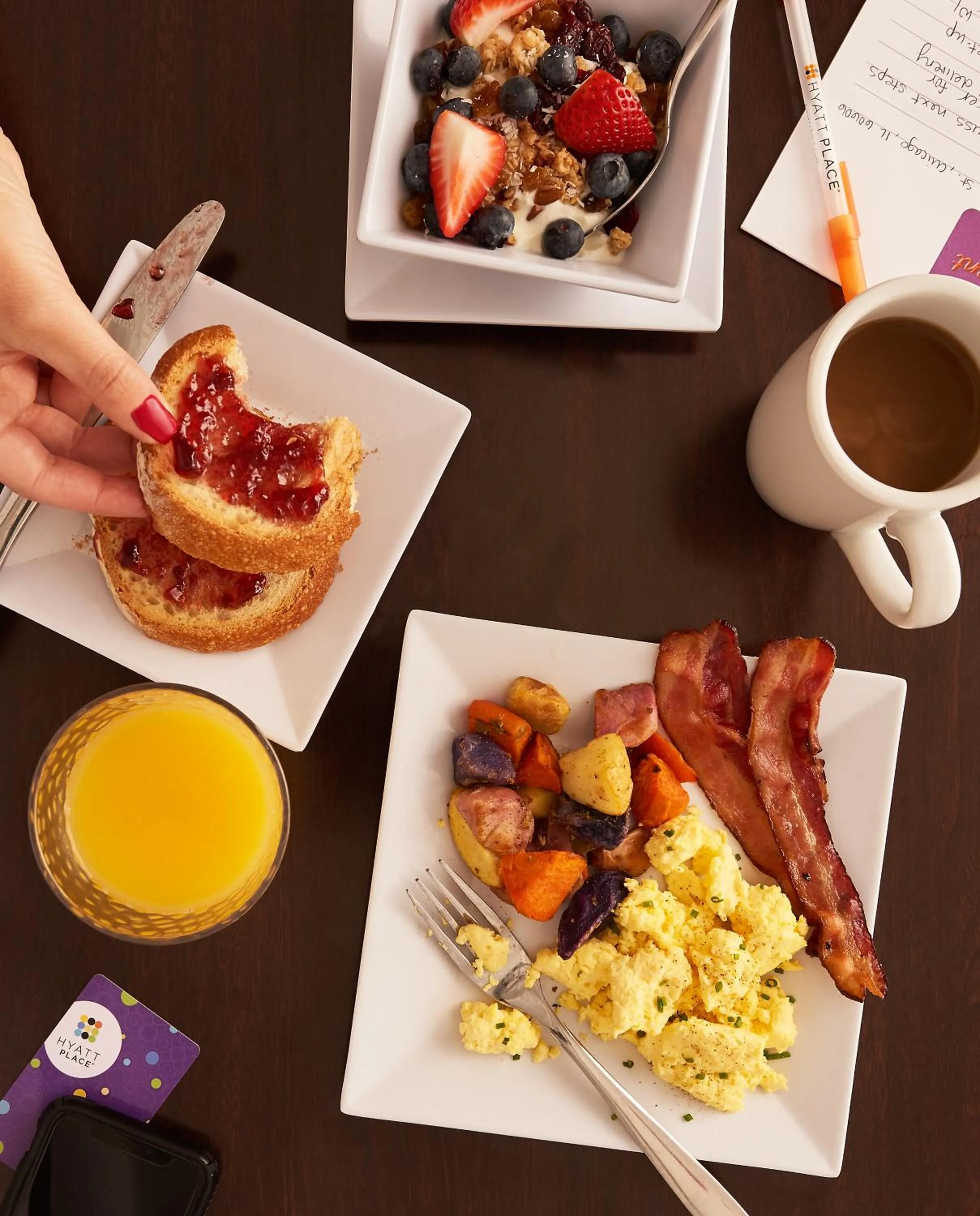 Buffet breakfast in Hyatt Place Miami Airport East
