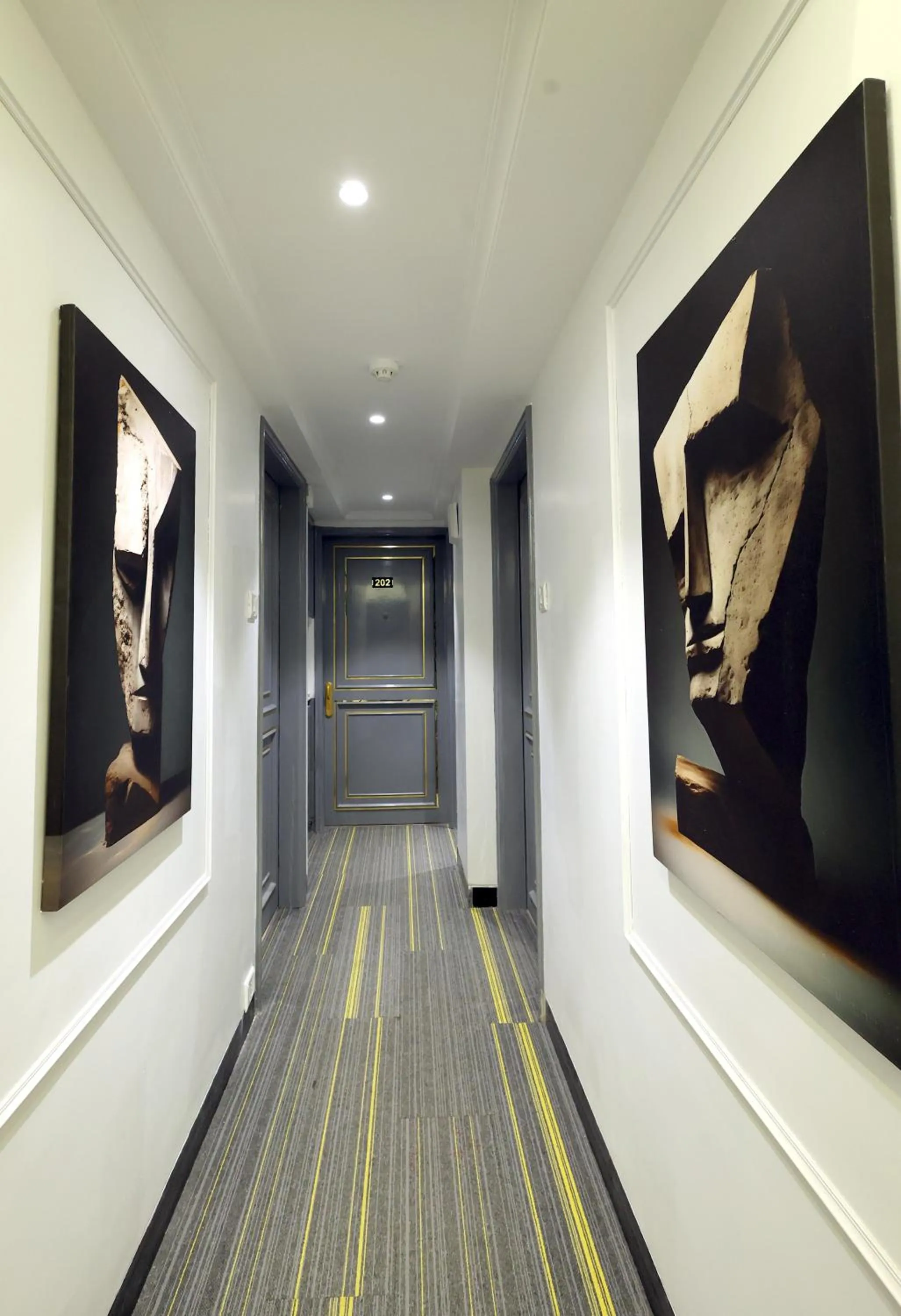 Lobby or reception in MyOtel - Santacruz