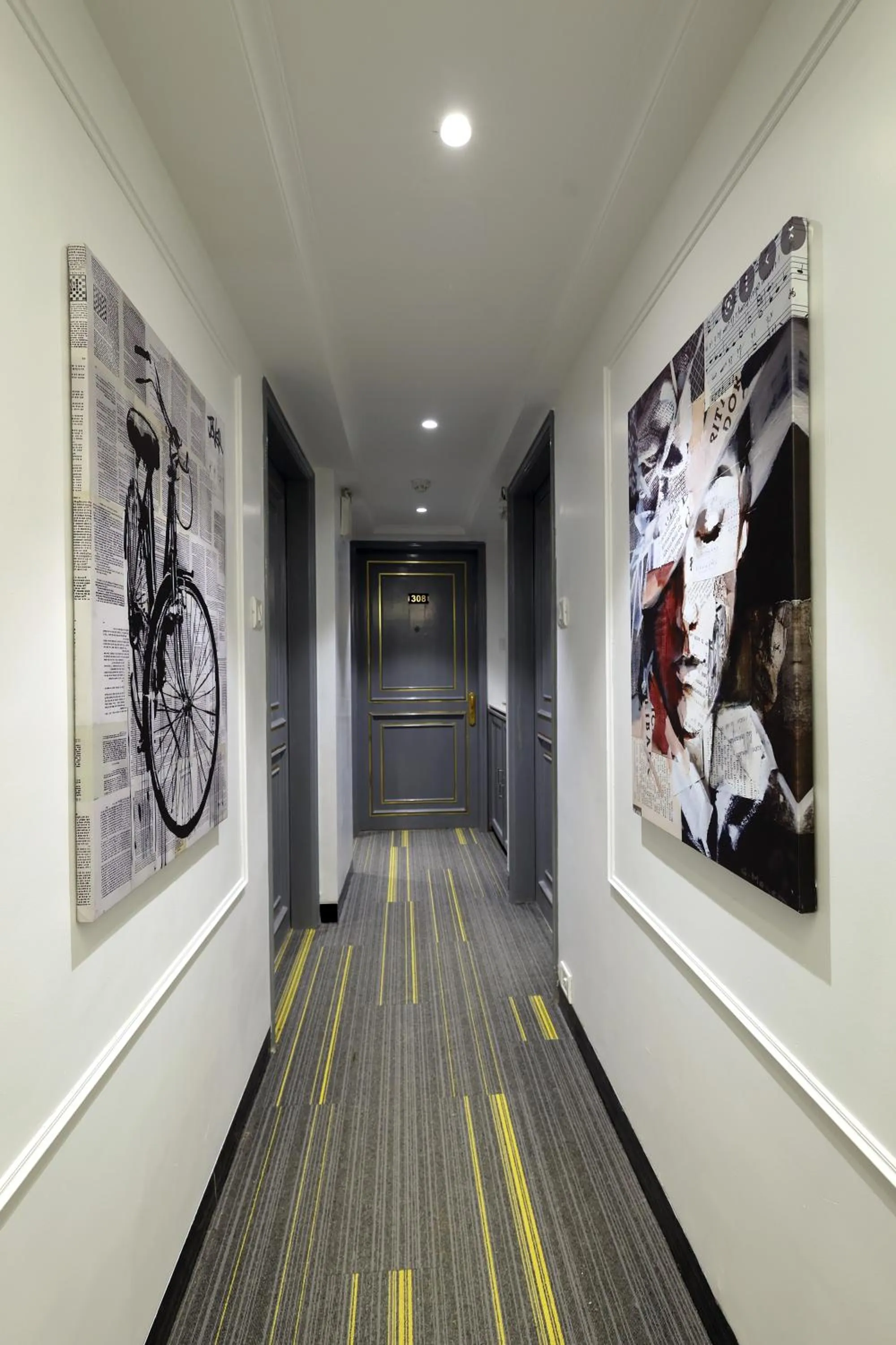 Lobby or reception in MyOtel - Santacruz