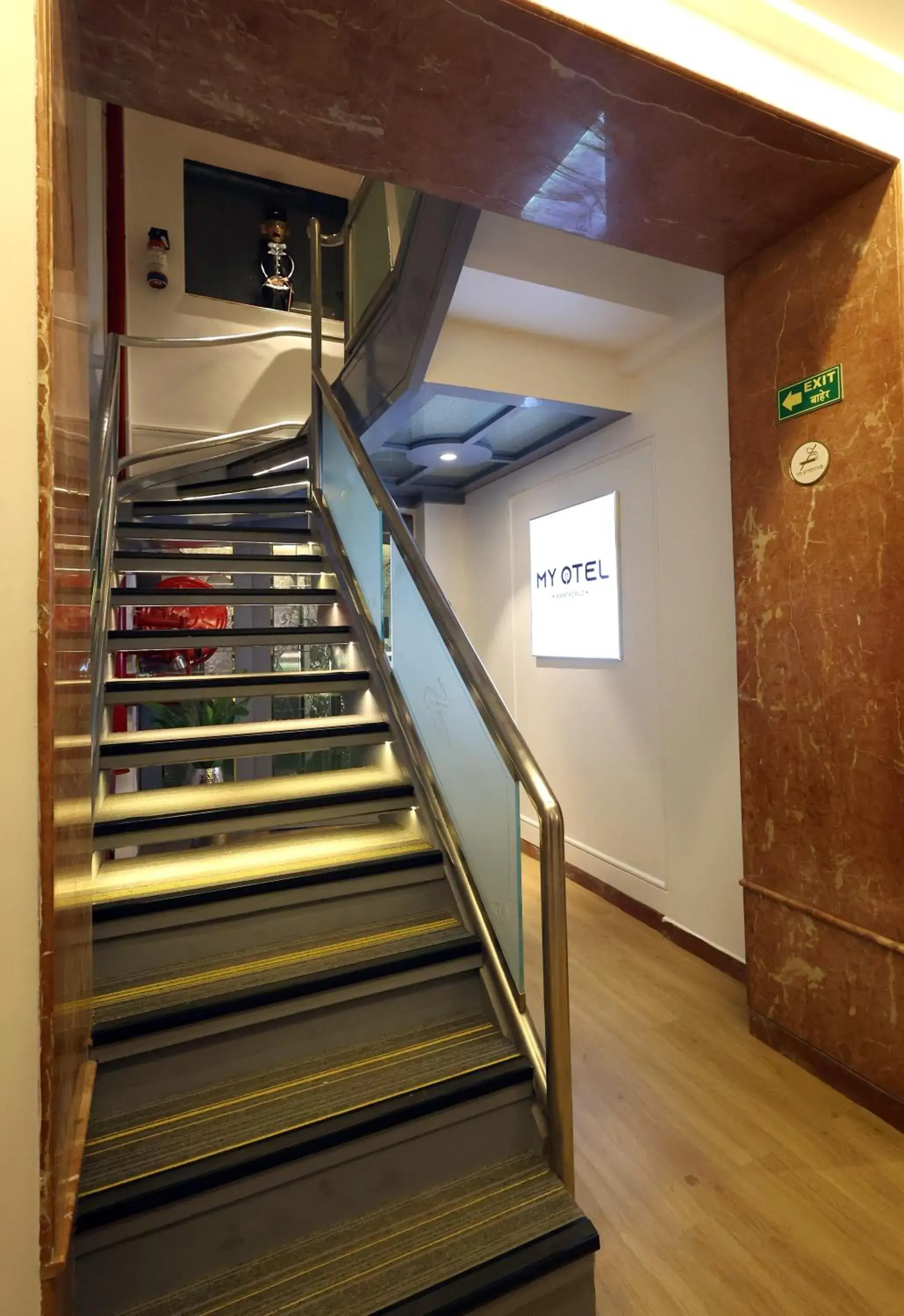 Lobby or reception in MyOtel - Santacruz Lobby or reception in MyOtel - Santacruz