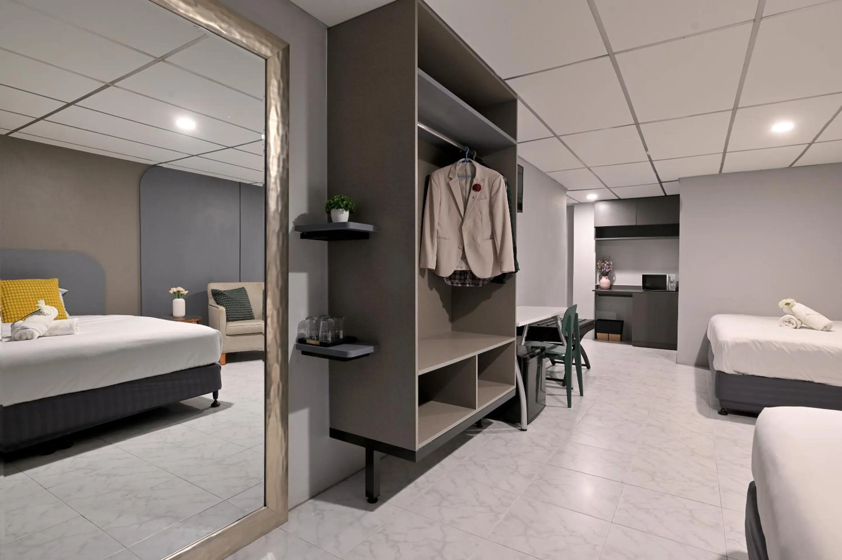 wardrobe, Bed in Floton Bangkok Hotel