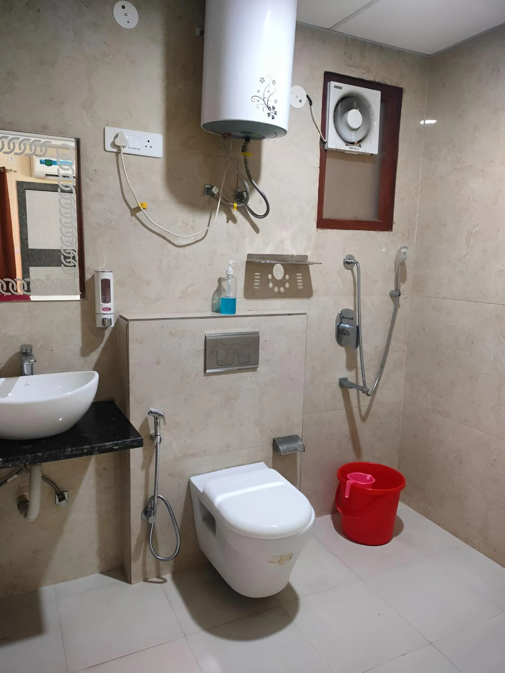 Green Vista Stays Medanta Medicity