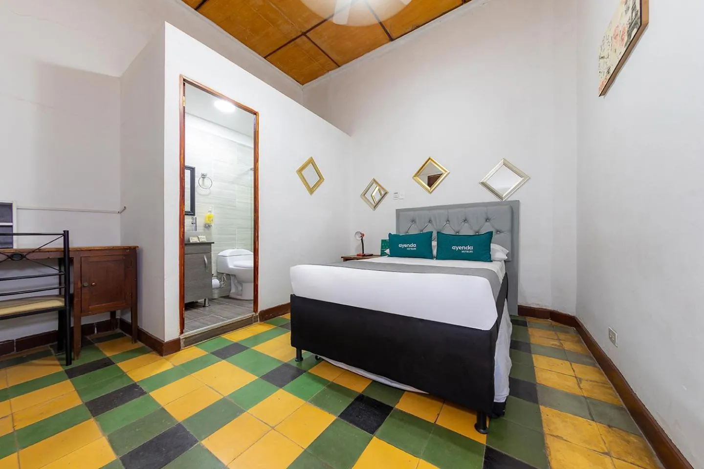 Ayenda Sarayu House