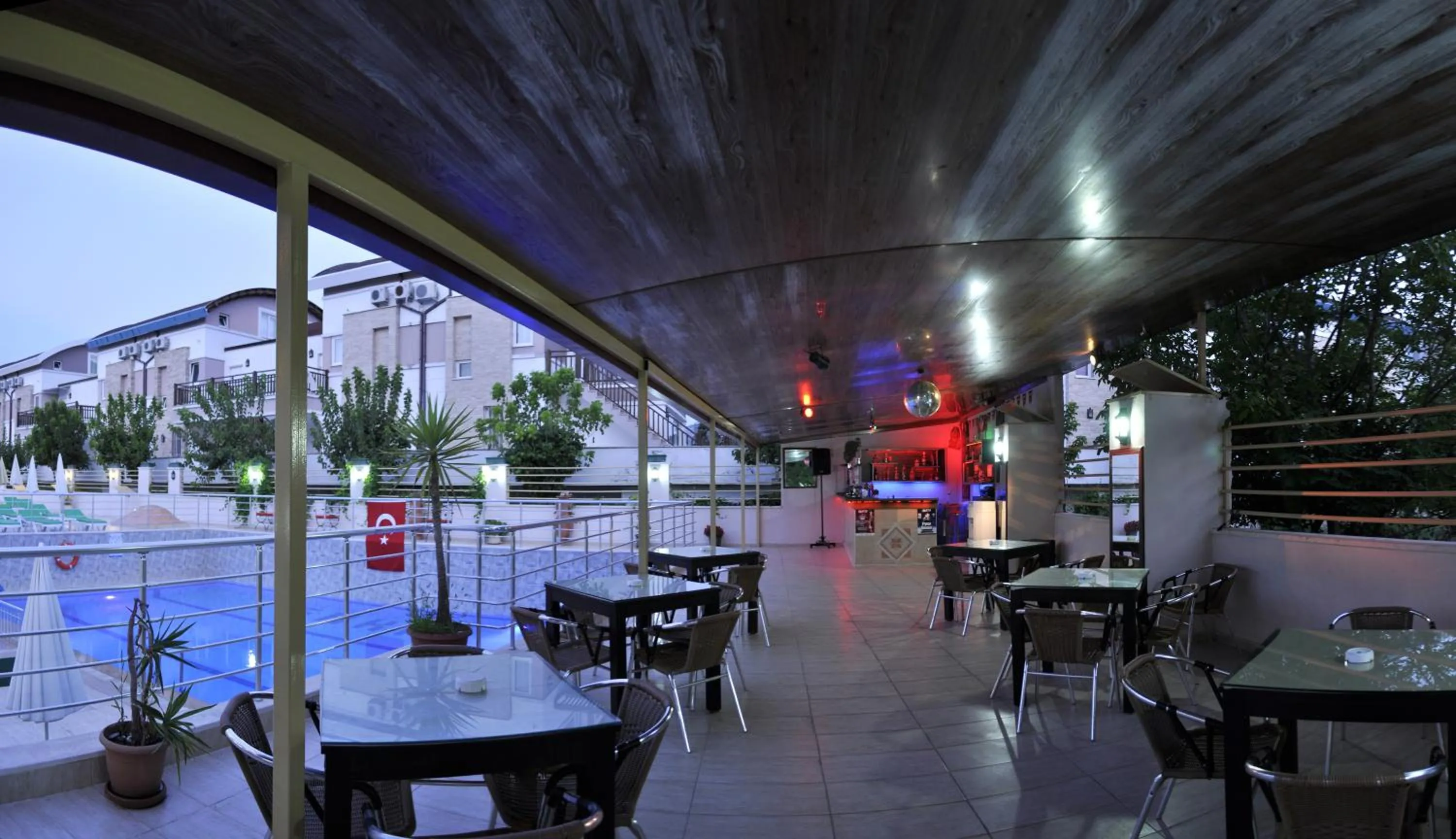 Karaoke in Erkal Resort Hotel