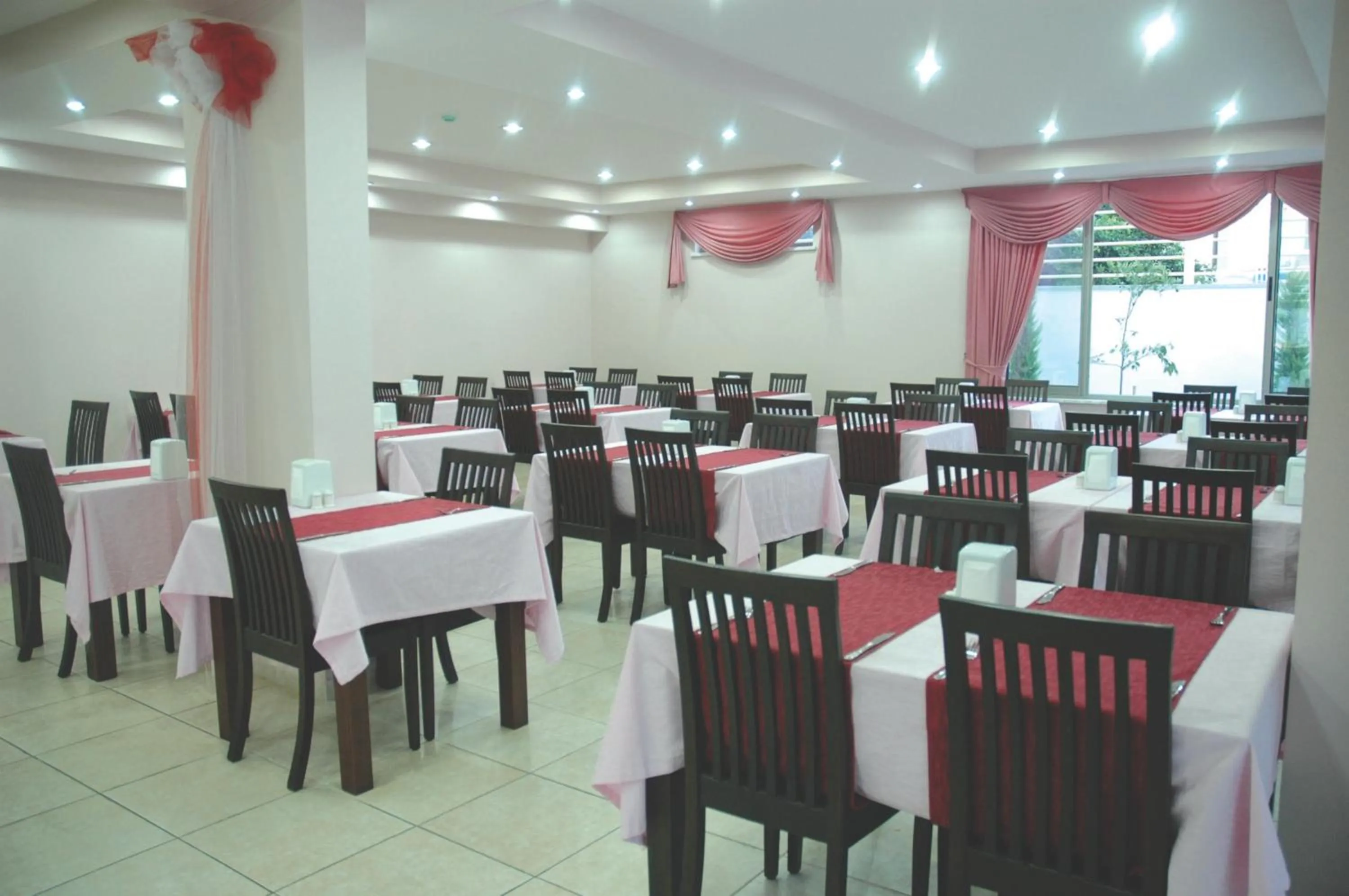 Restaurant/places to eat in Erkal Resort Hotel