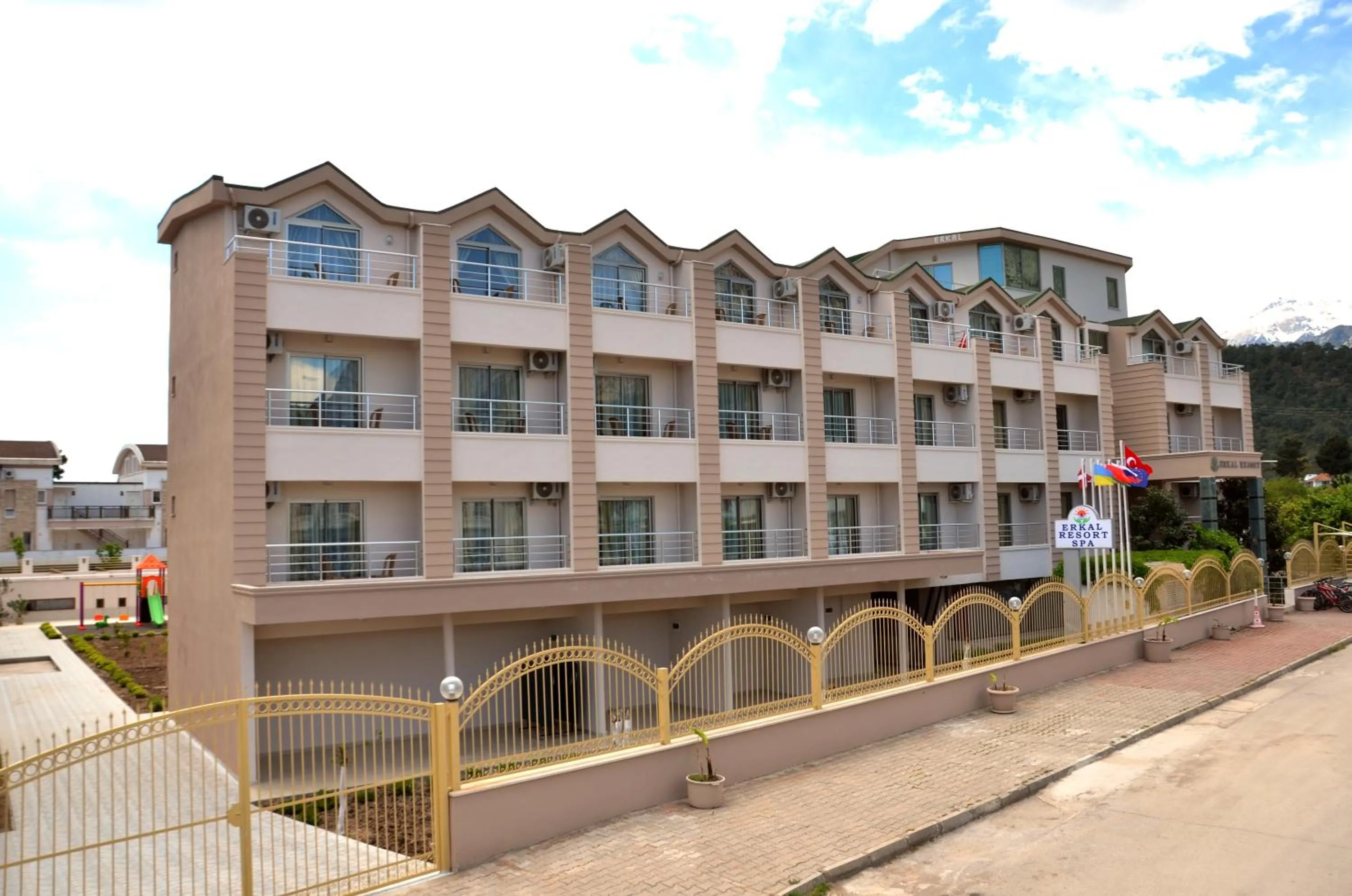 Facade/entrance in Erkal Resort Hotel