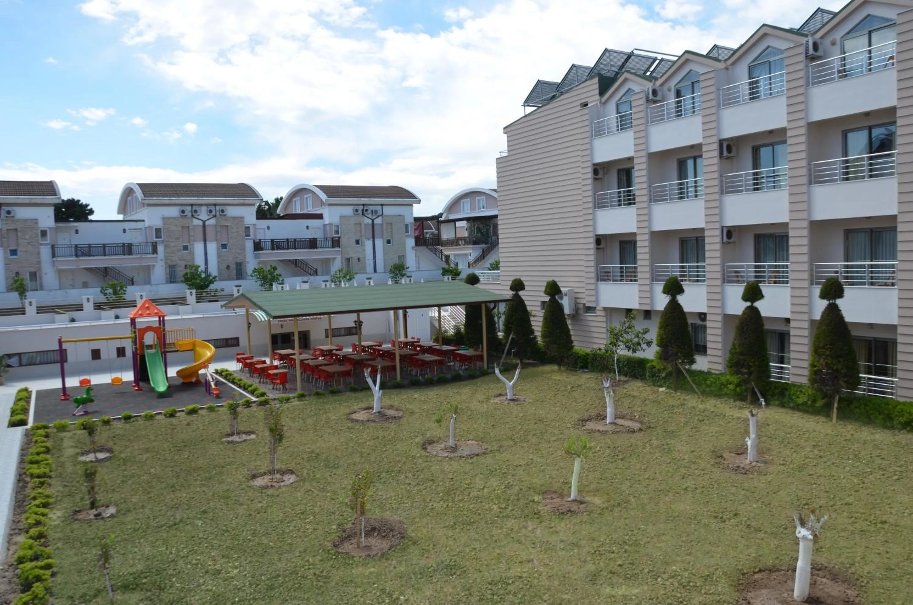 Garden in Erkal Resort Hotel