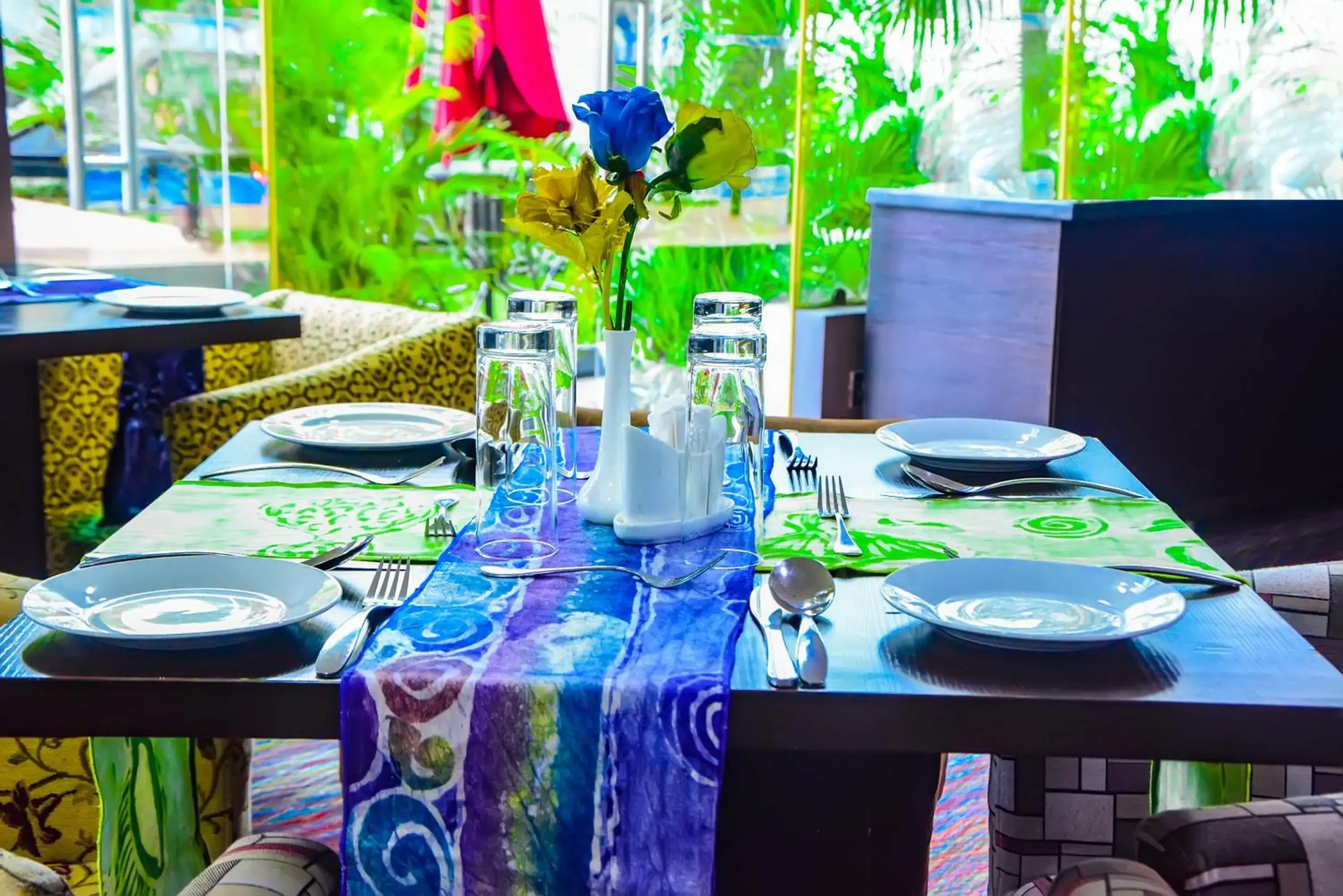 Restaurant/places to eat in GolfView Suites & Conference Center Restaurant/places to eat in GolfView Suites & Conference Center