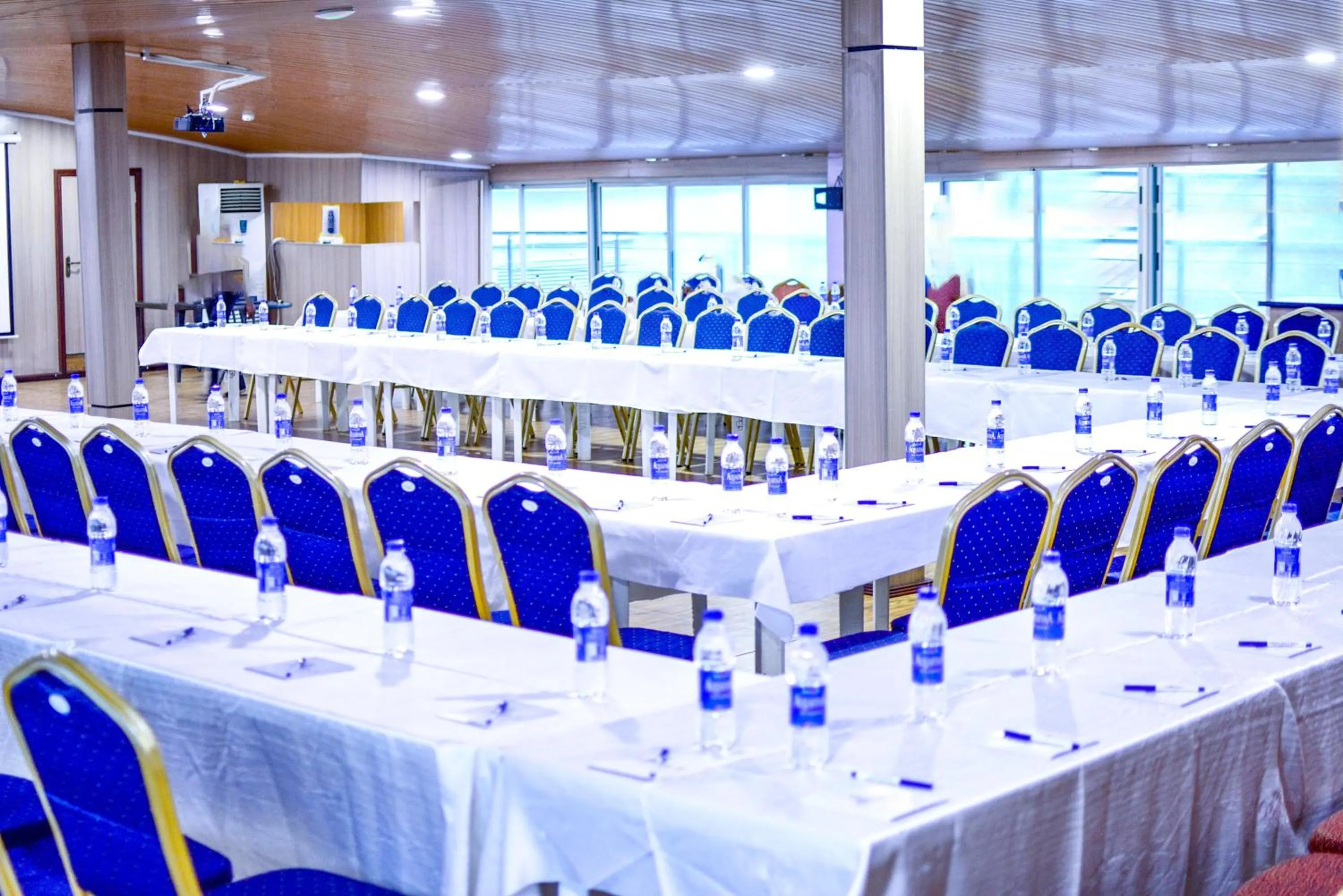 Business facilities in GolfView Suites & Conference Center