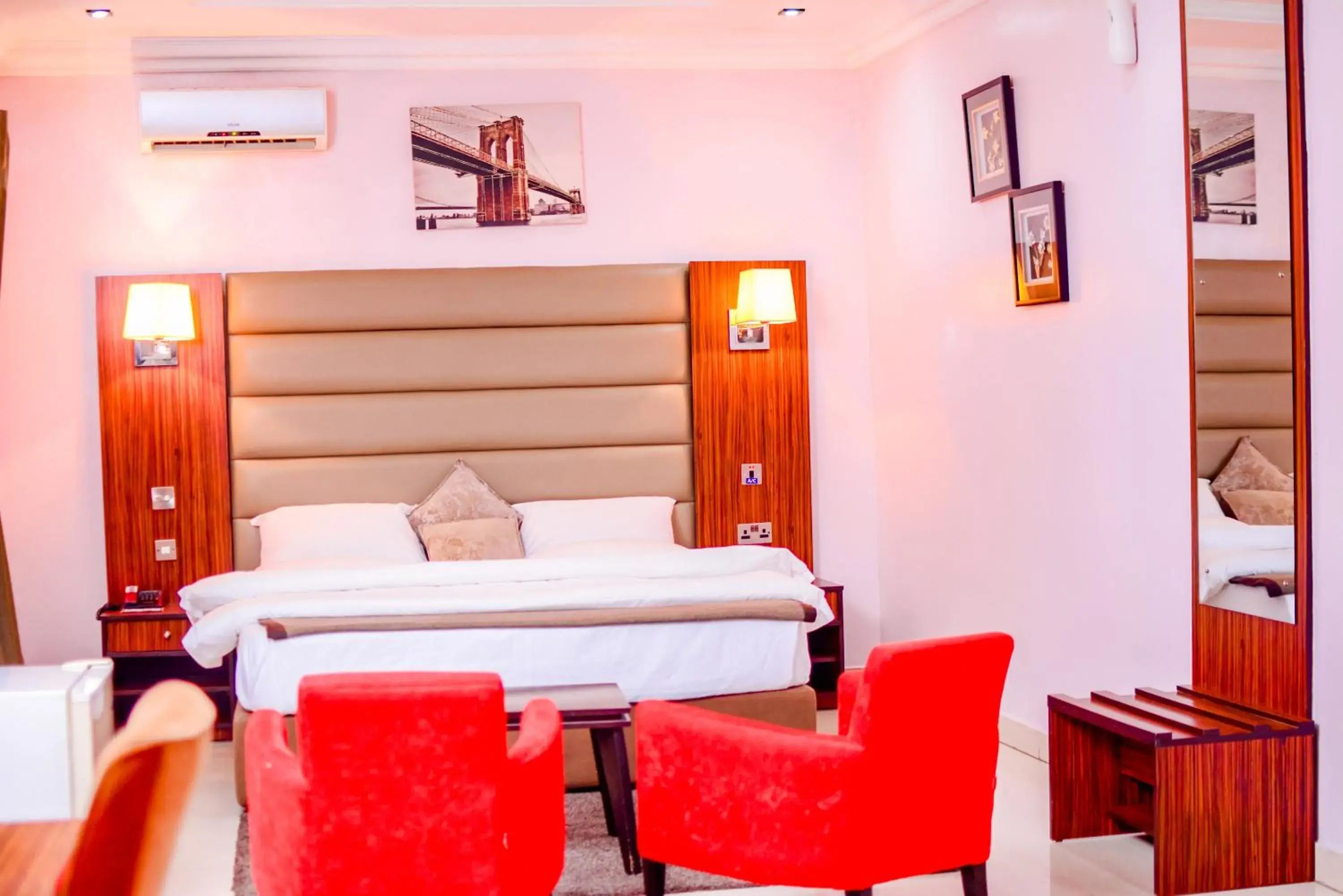 Deluxe Suite in GolfView Suites & Conference Center Deluxe Suite in GolfView Suites & Conference Center