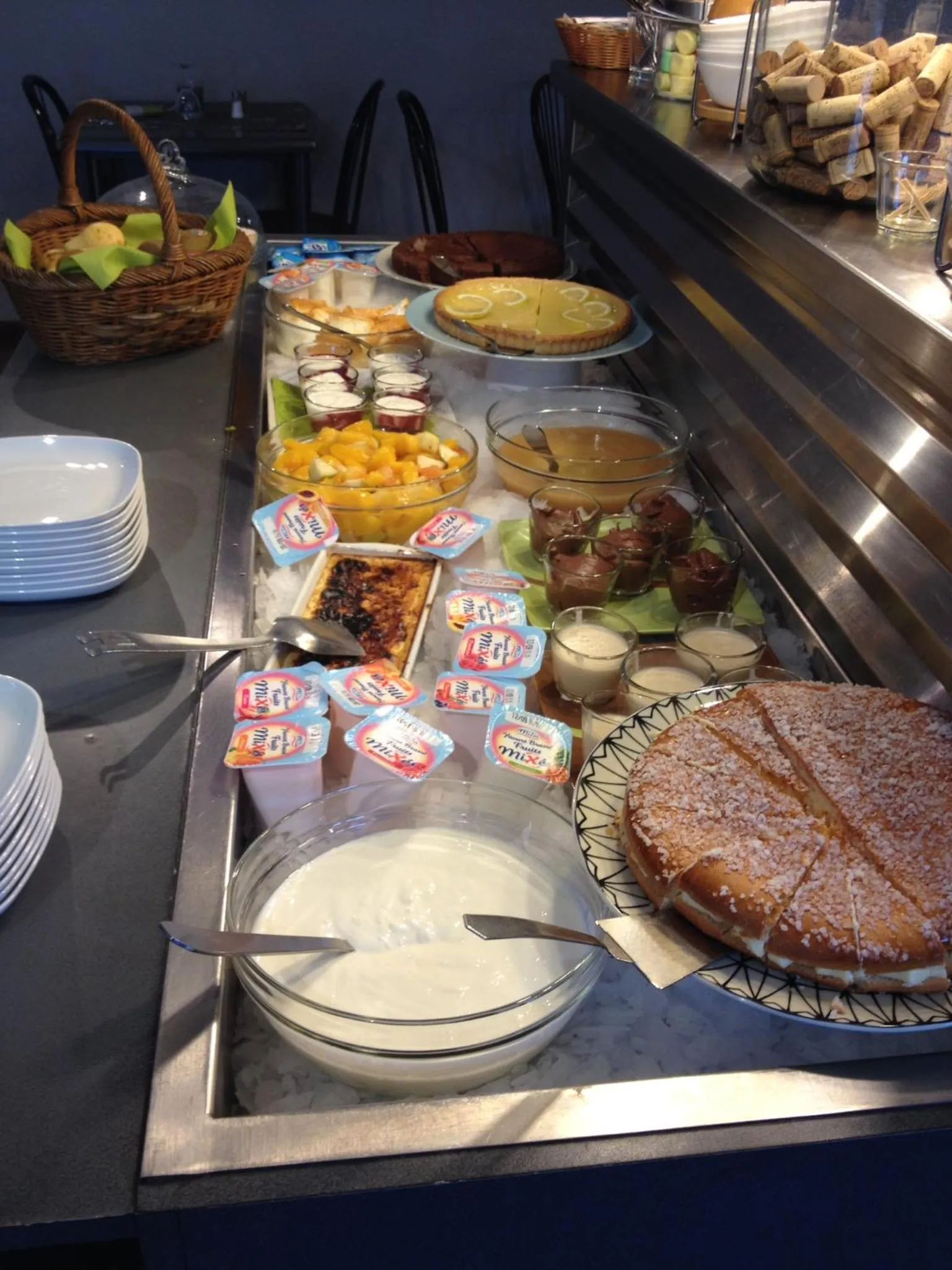 Food in Brit Hotel Baillet-en-France