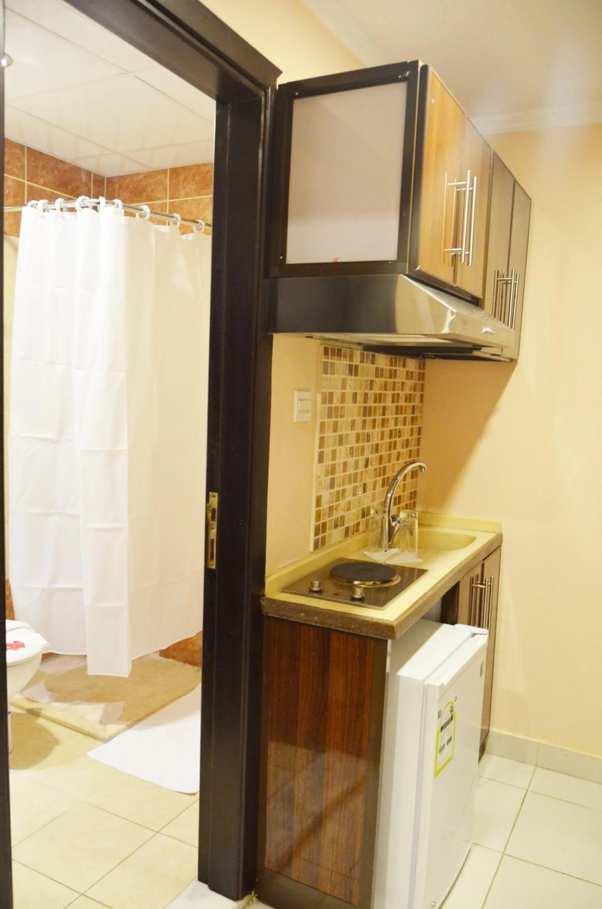 Kitchen or kitchenette in Borj Al Deafah Hotel