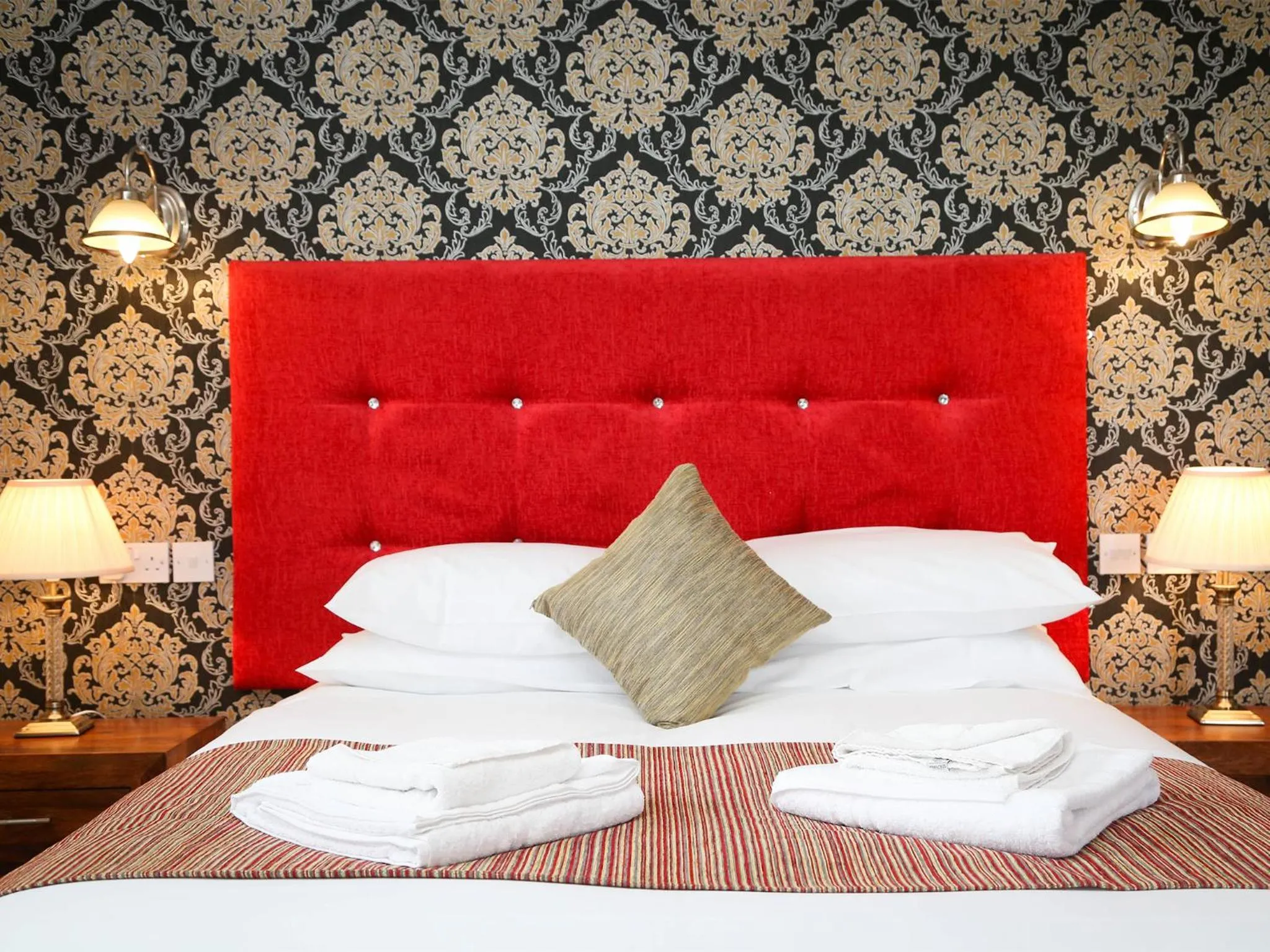 Bedroom, Bed in Cuttle Bridge Inn Hotel - NEC / Birmingham Airport