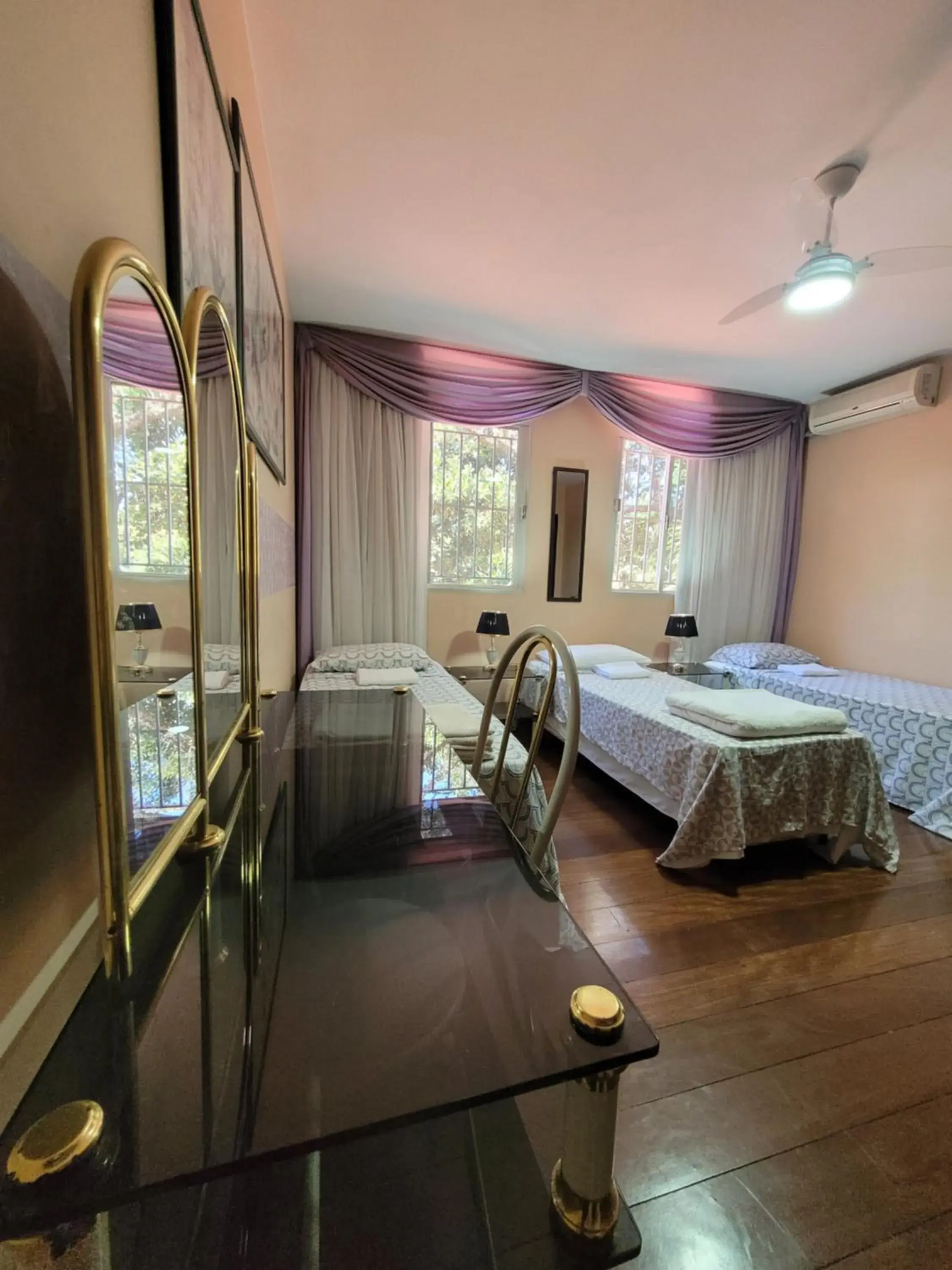 Single Bed in Female Dormitory Room in Kzazendf Cama&Cafe Hospedagem Familiar Single Bed in Female Dormitory Room in Kzazendf Cama&Cafe Hospedagem Familiar