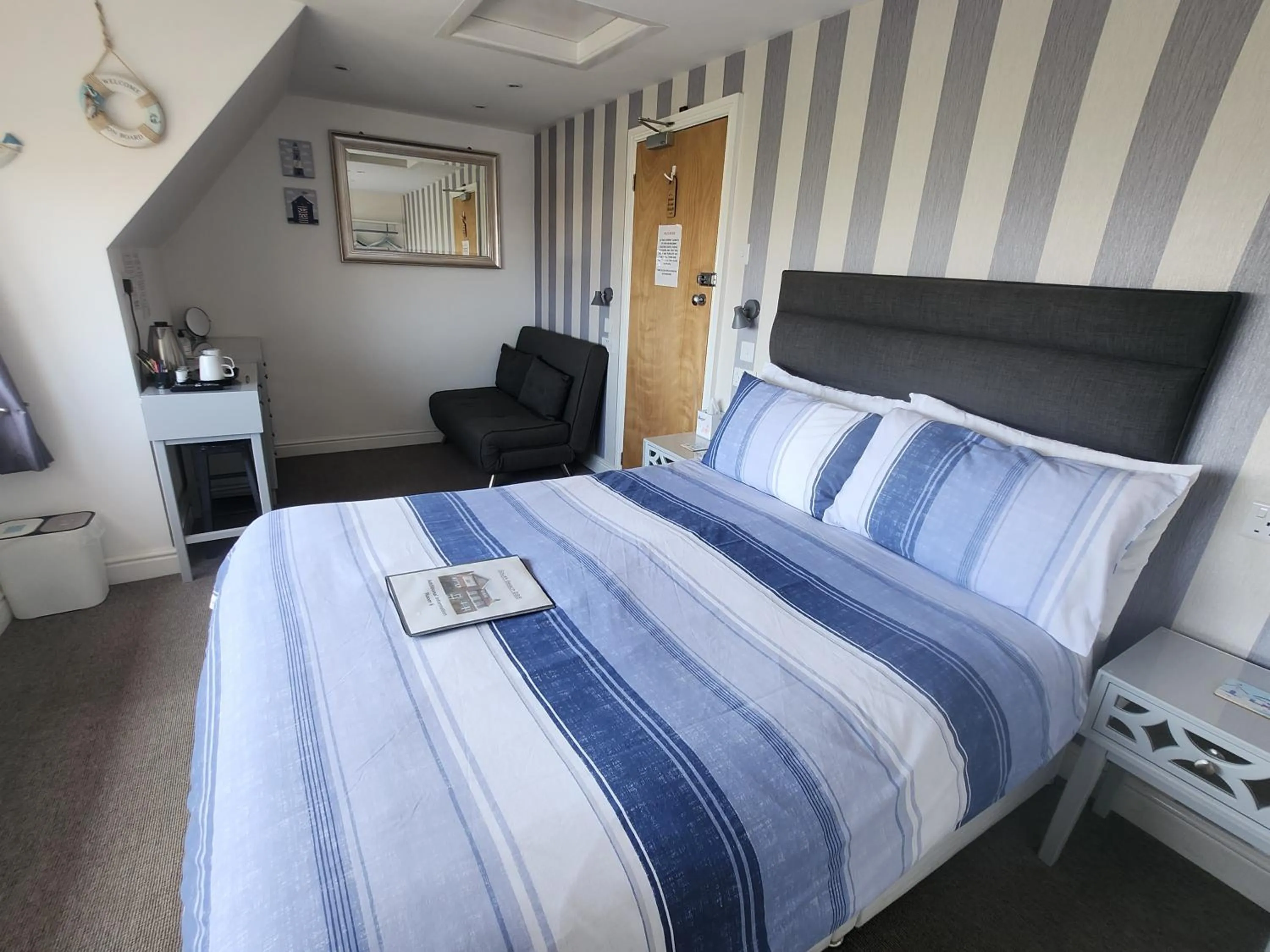 Bed in South Beach B & B