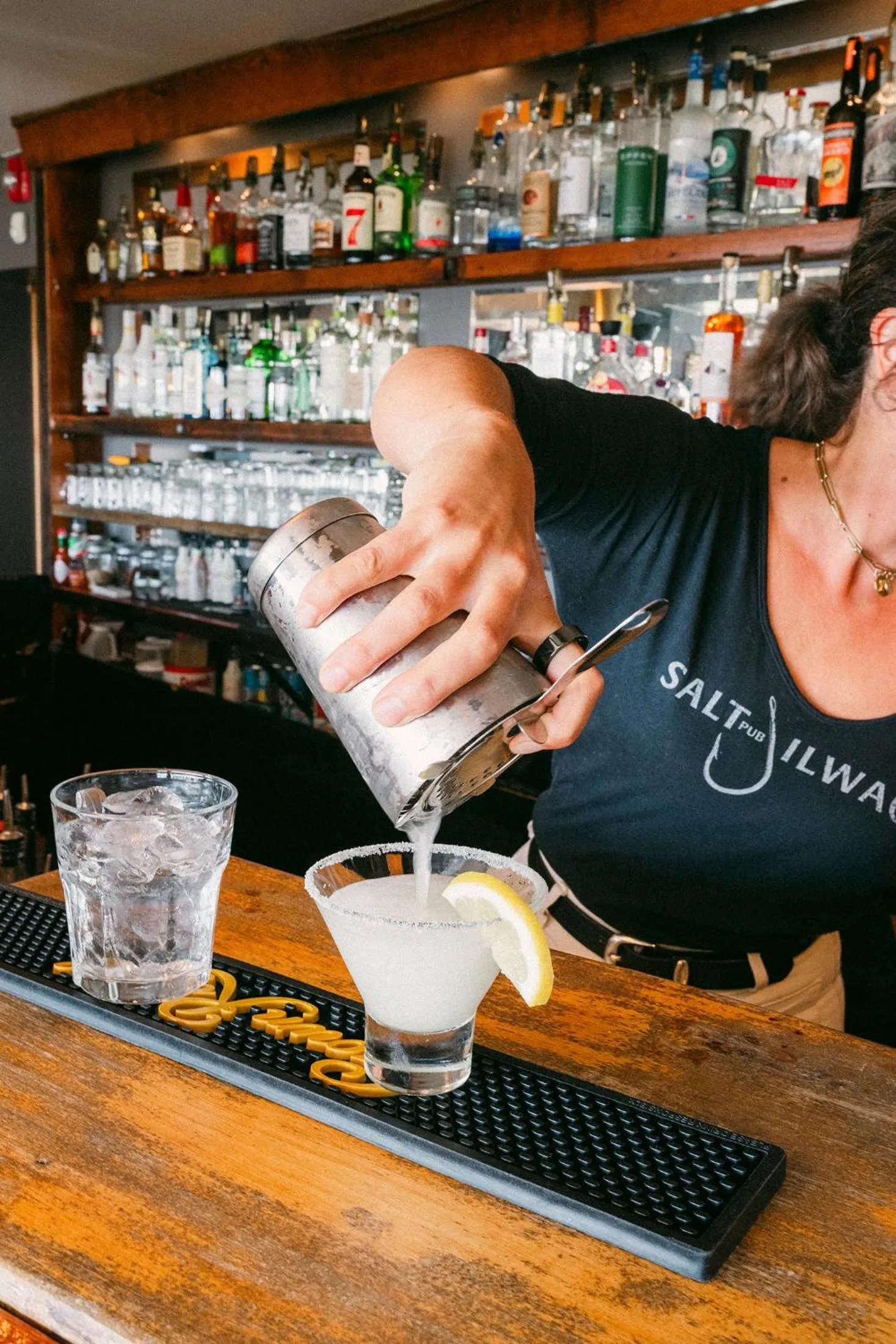 Restaurant/places to eat in Salt Hotel & Pub