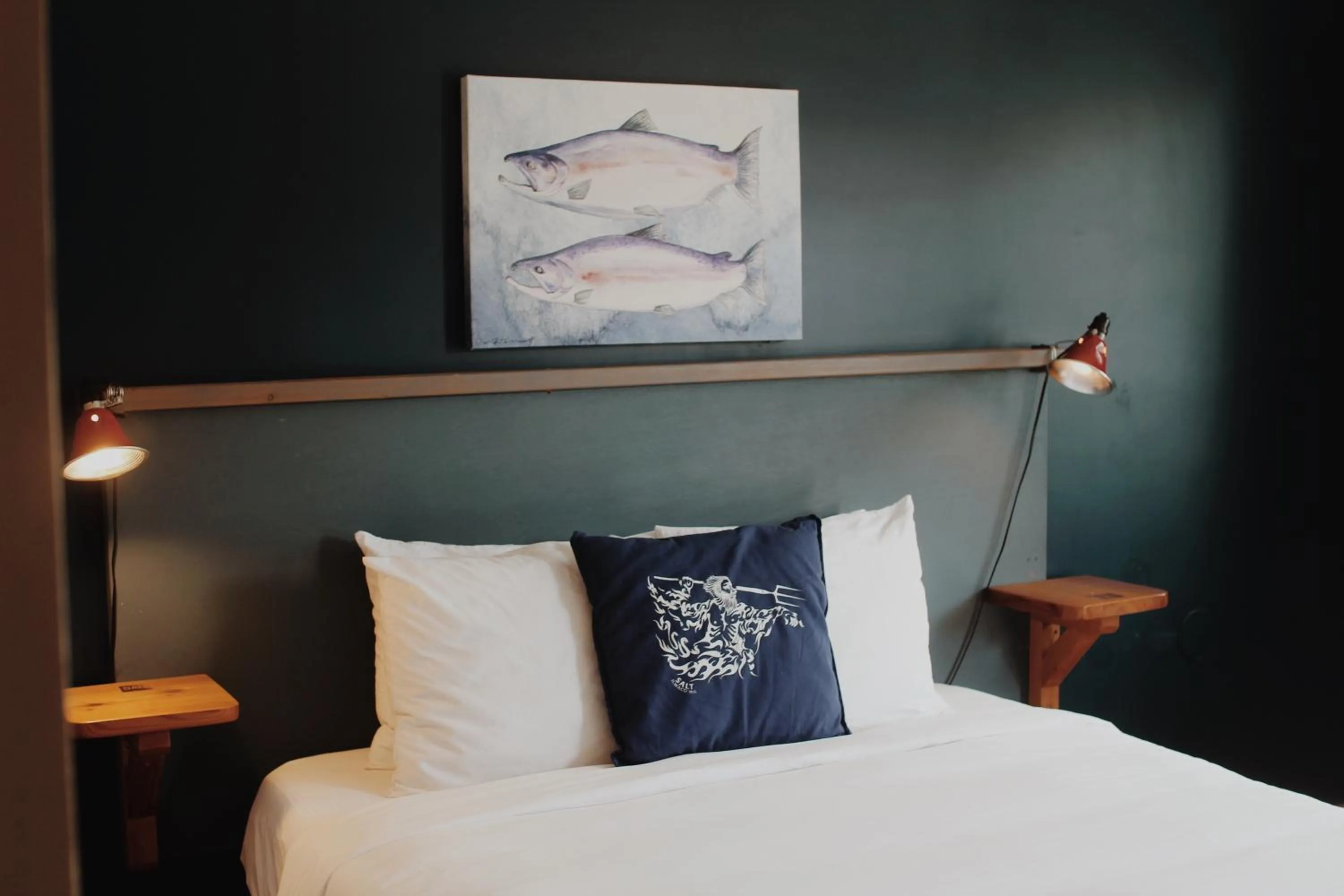 Bed in Salt Hotel & Pub