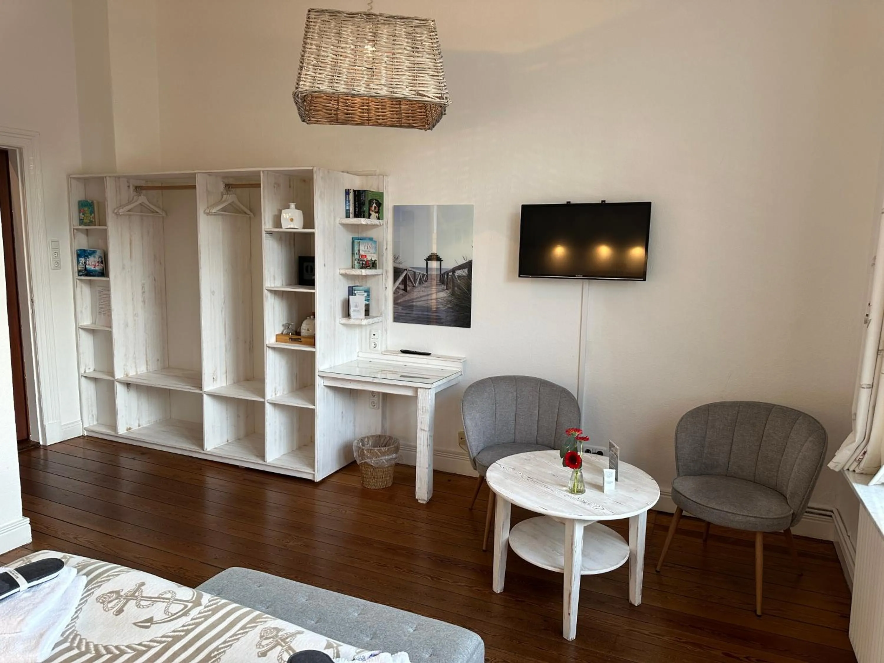 Photo of the whole room in Villa Pension Strandhaus - adults only