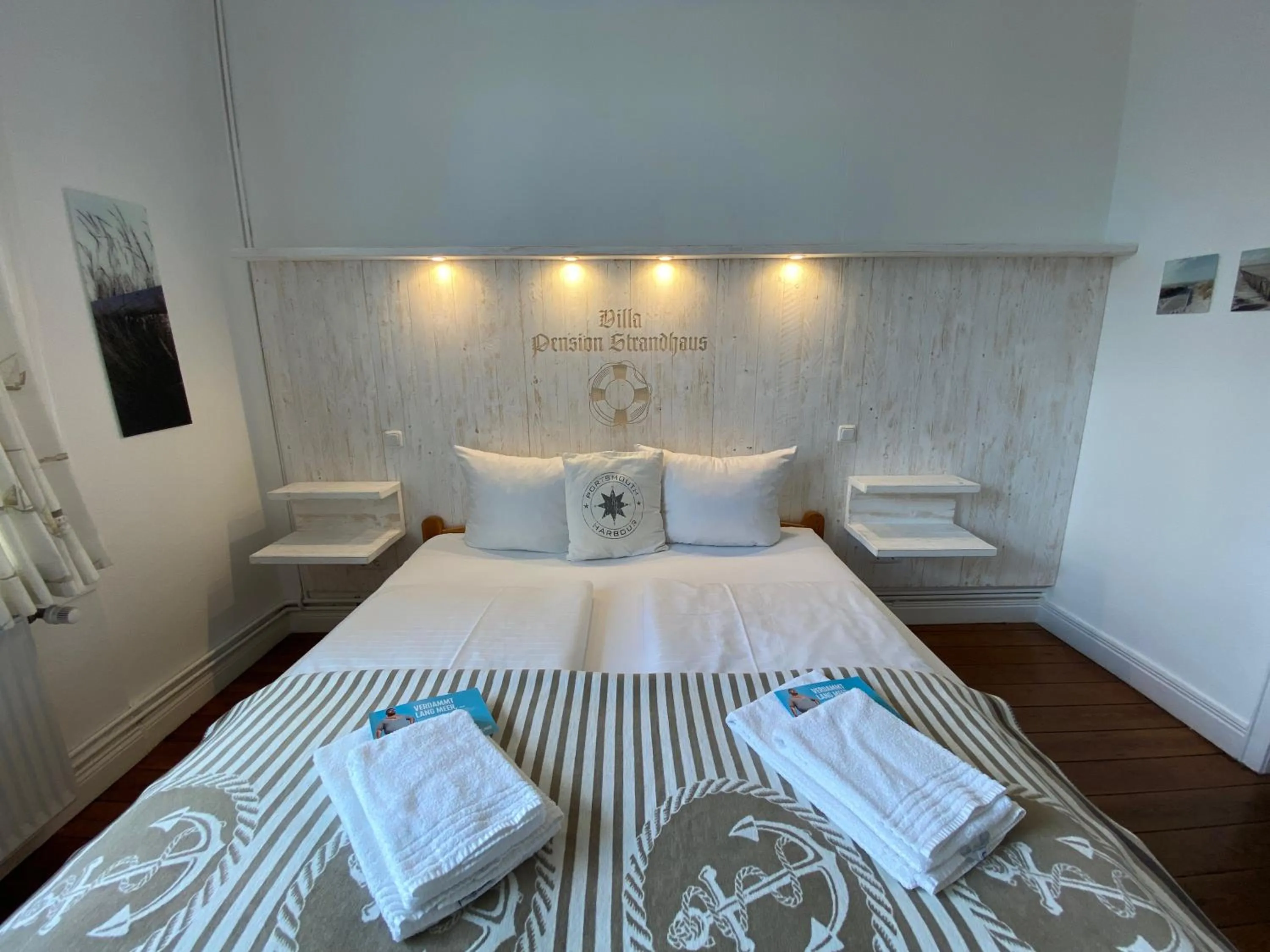 Bedroom, Bed in Villa Pension Strandhaus - adults only