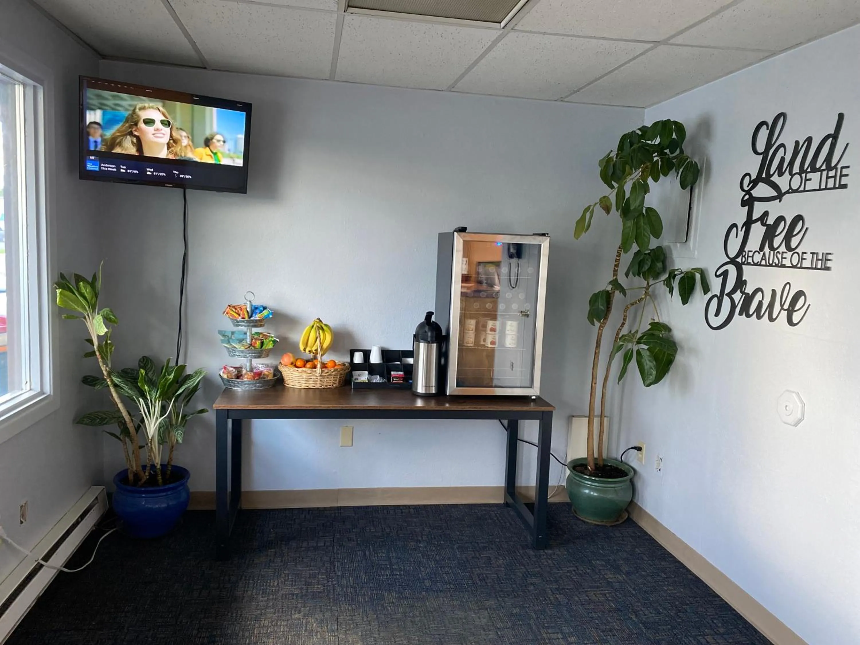 Property building in Golden North Inn