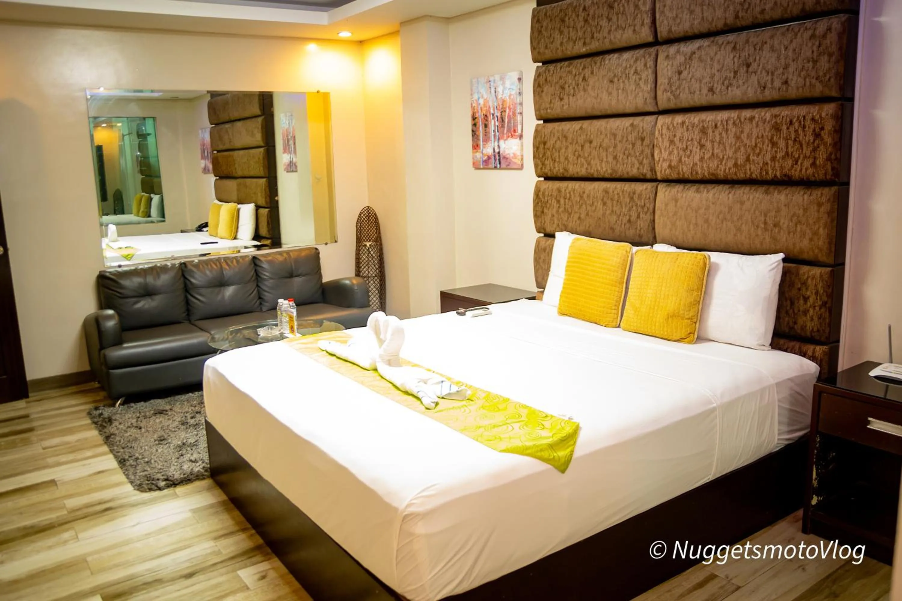 Photo of the whole room, Bed in CF Grand Central
