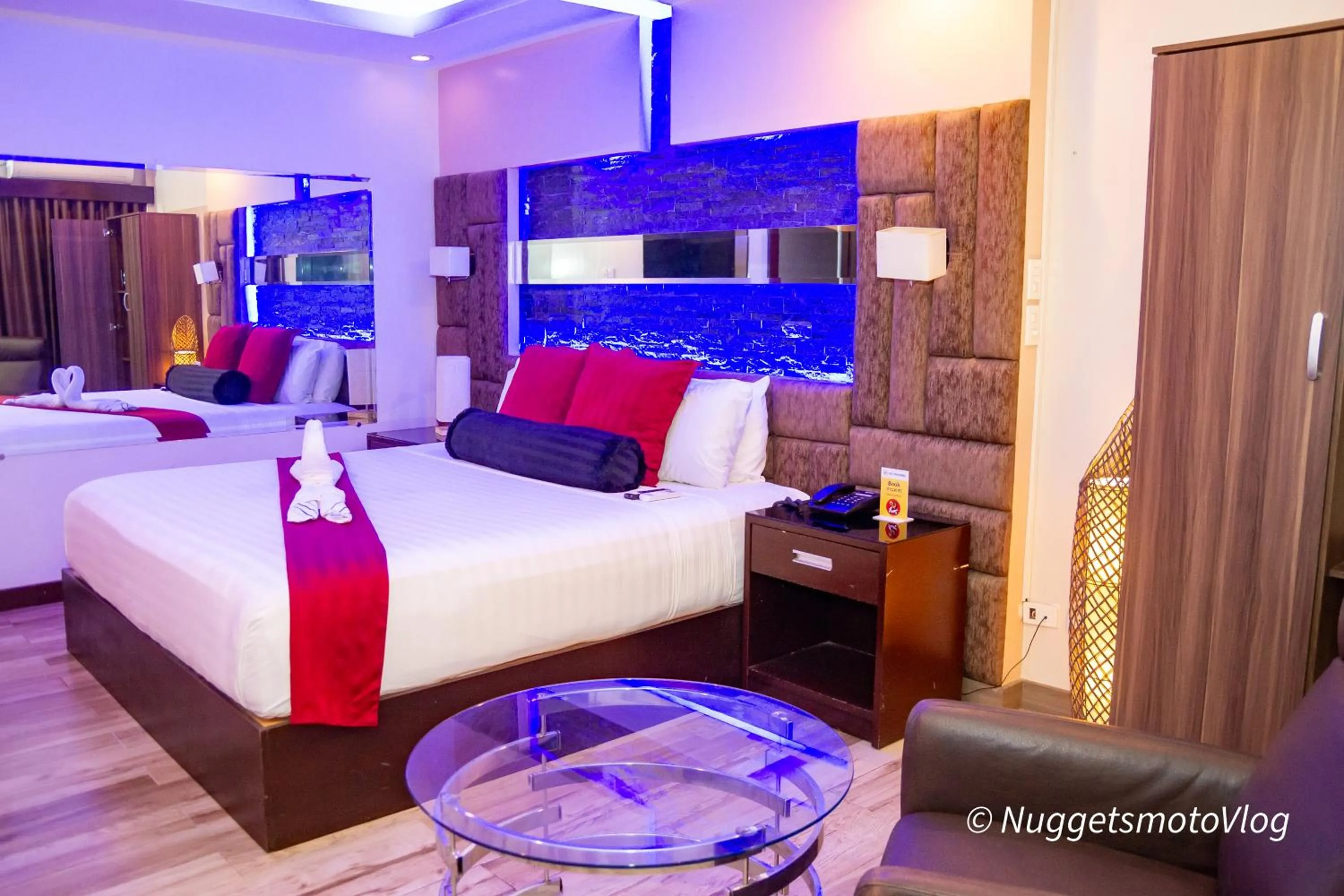 Photo of the whole room, Bed in CF Grand Central
