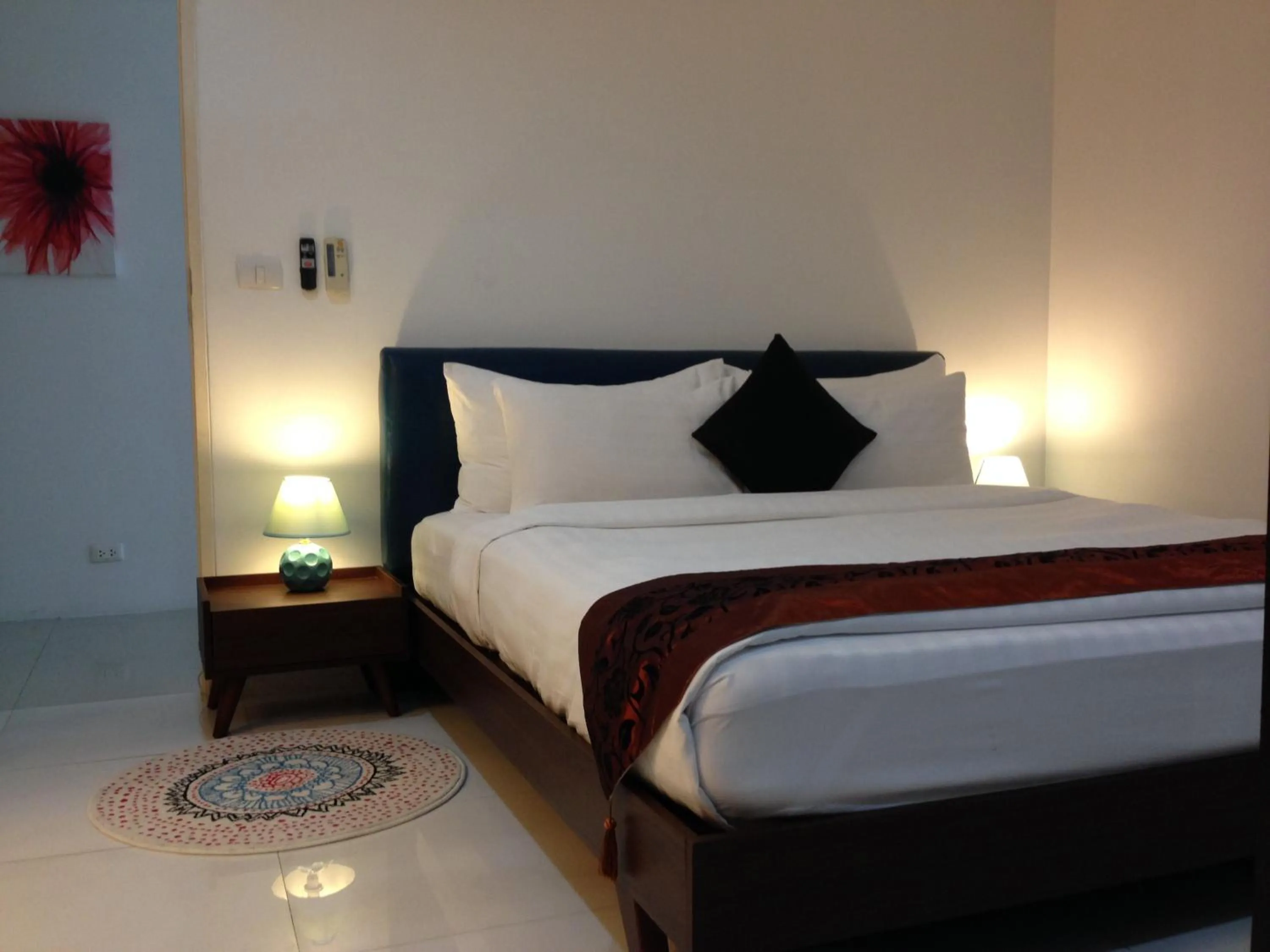 Bedroom, Bed in Jirana Patong