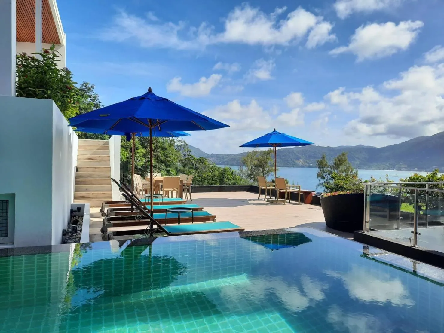 Pool view in Jirana Patong