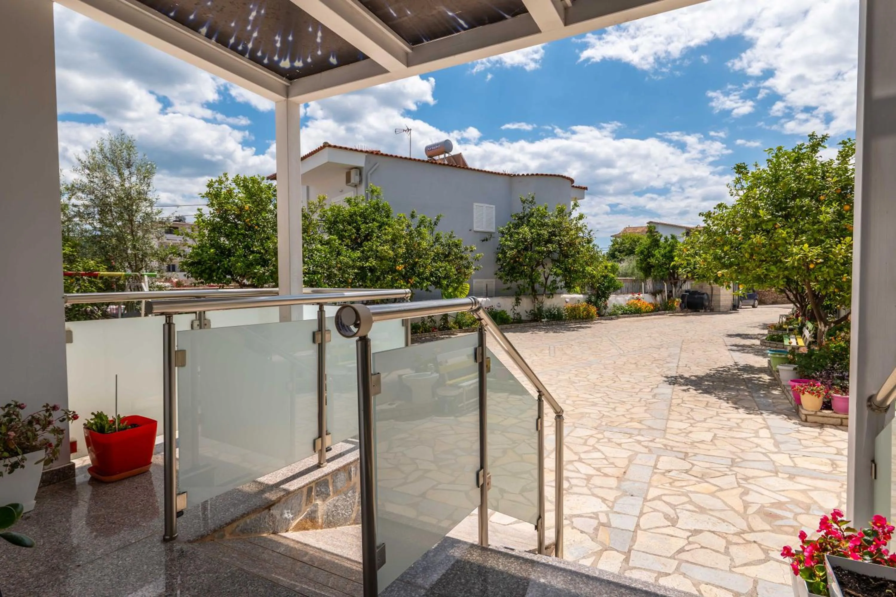 Facade/entrance in Hotel Artur2