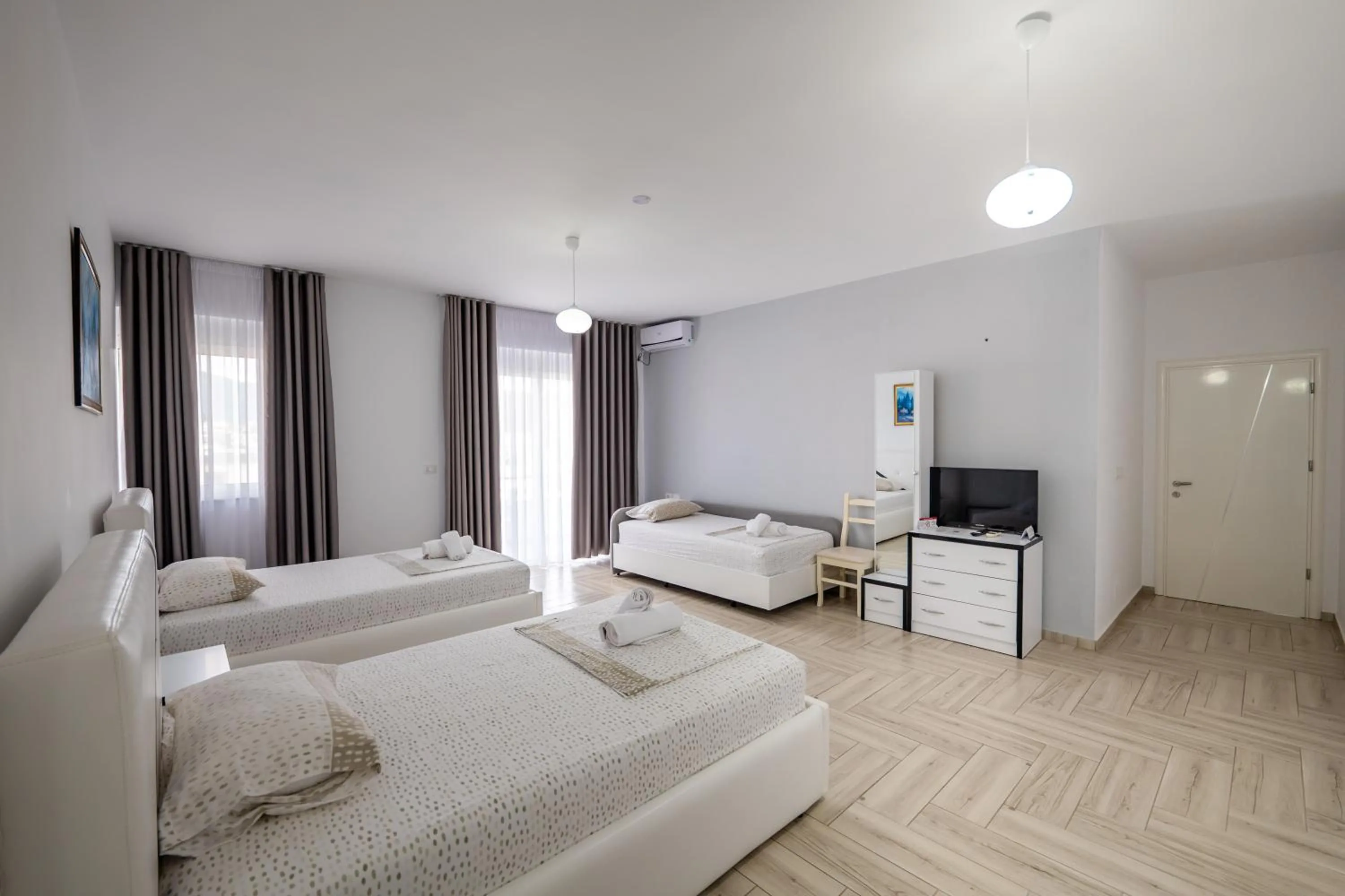 Bedroom, Bed in Hotel Artur2