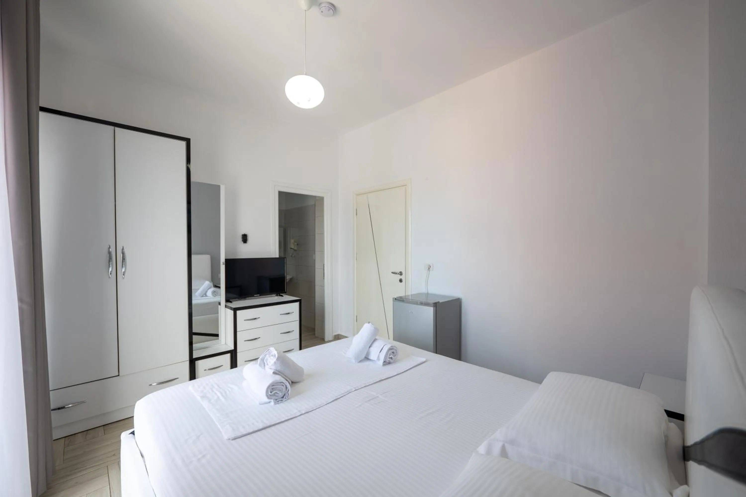 Photo of the whole room, Bed in Hotel Artur2