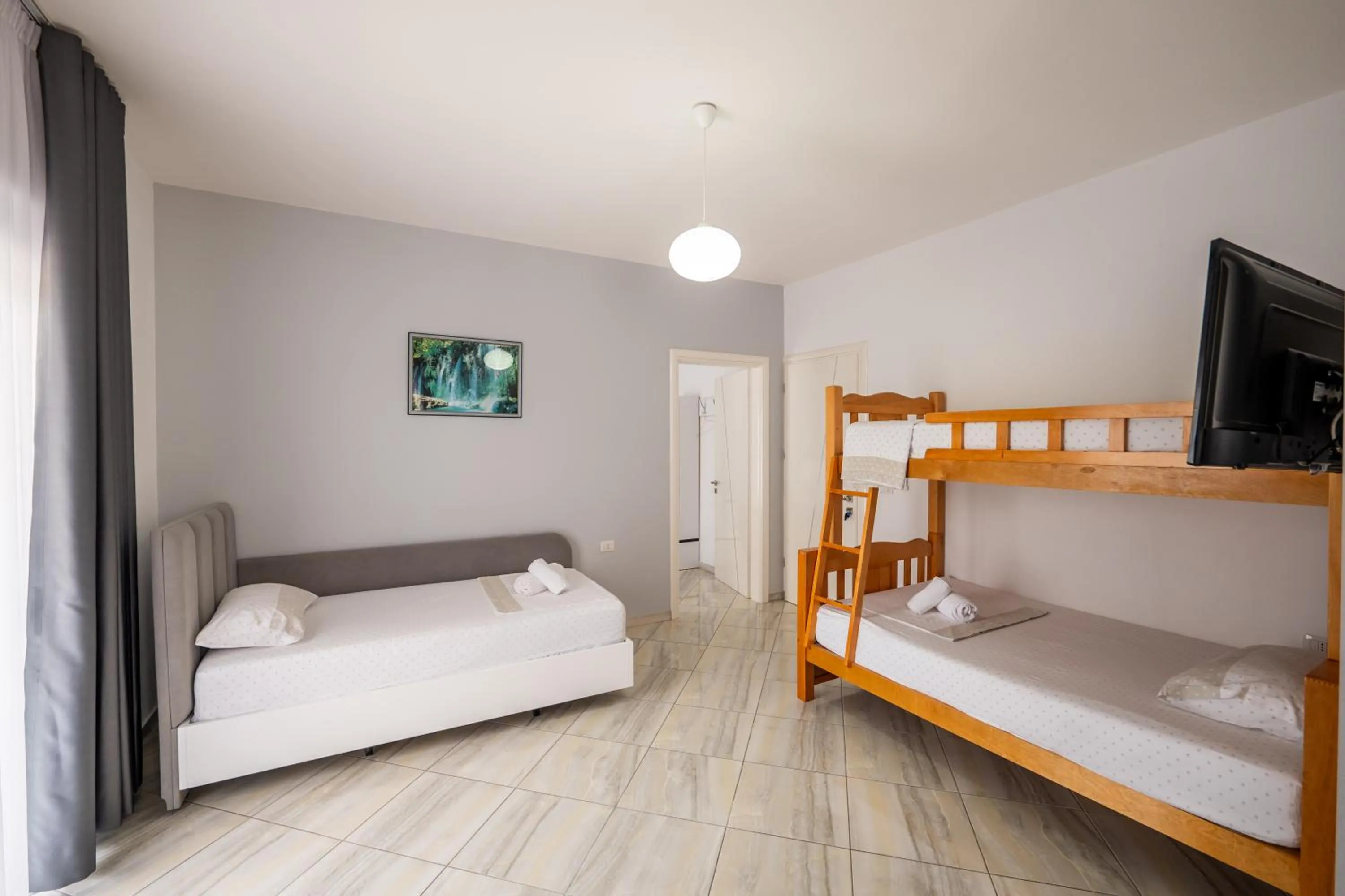 Photo of the whole room, Bed in Hotel Artur2