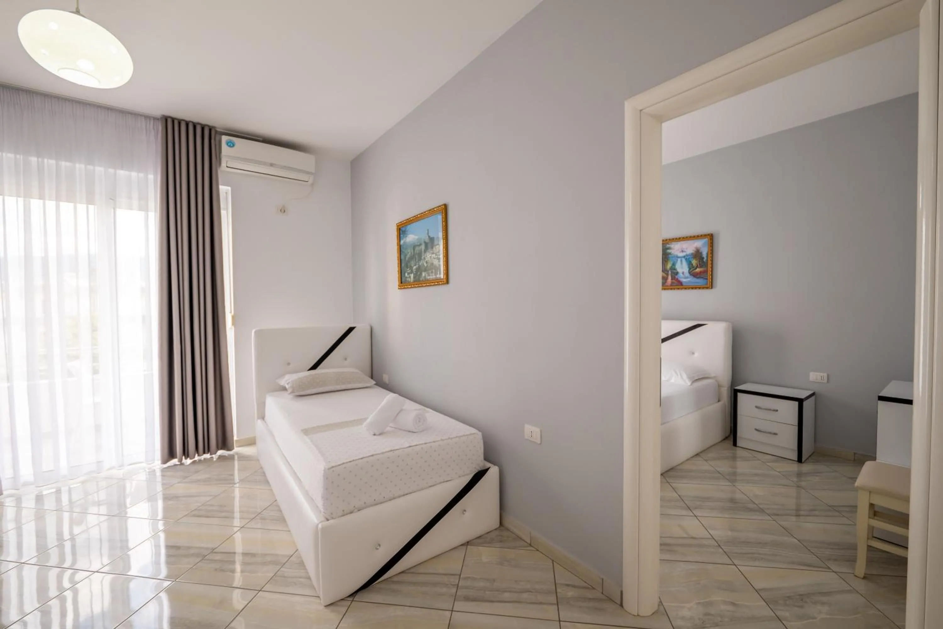 Bedroom, Bed in Hotel Artur2