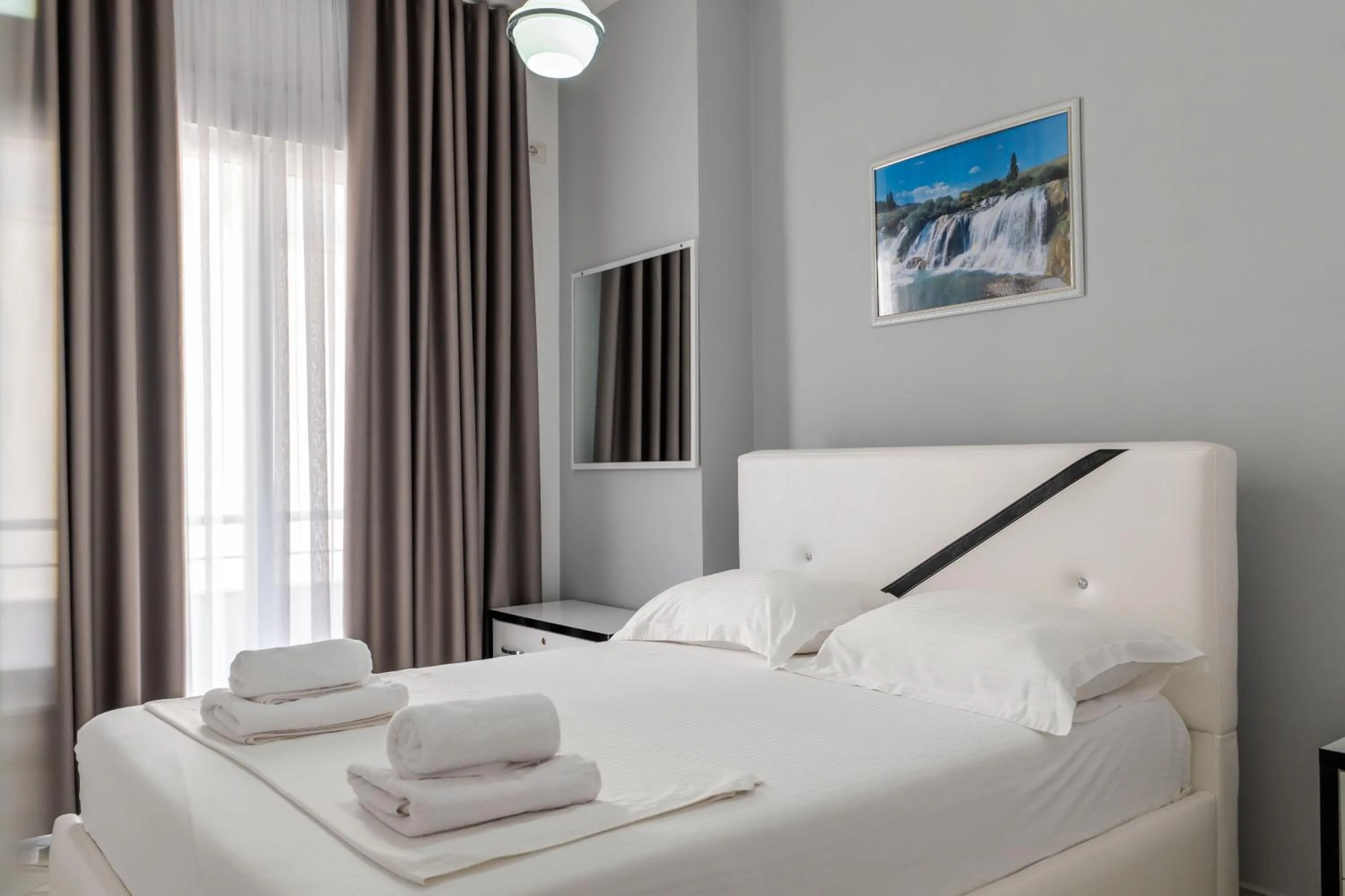 Bedroom, Bed in Hotel Artur2