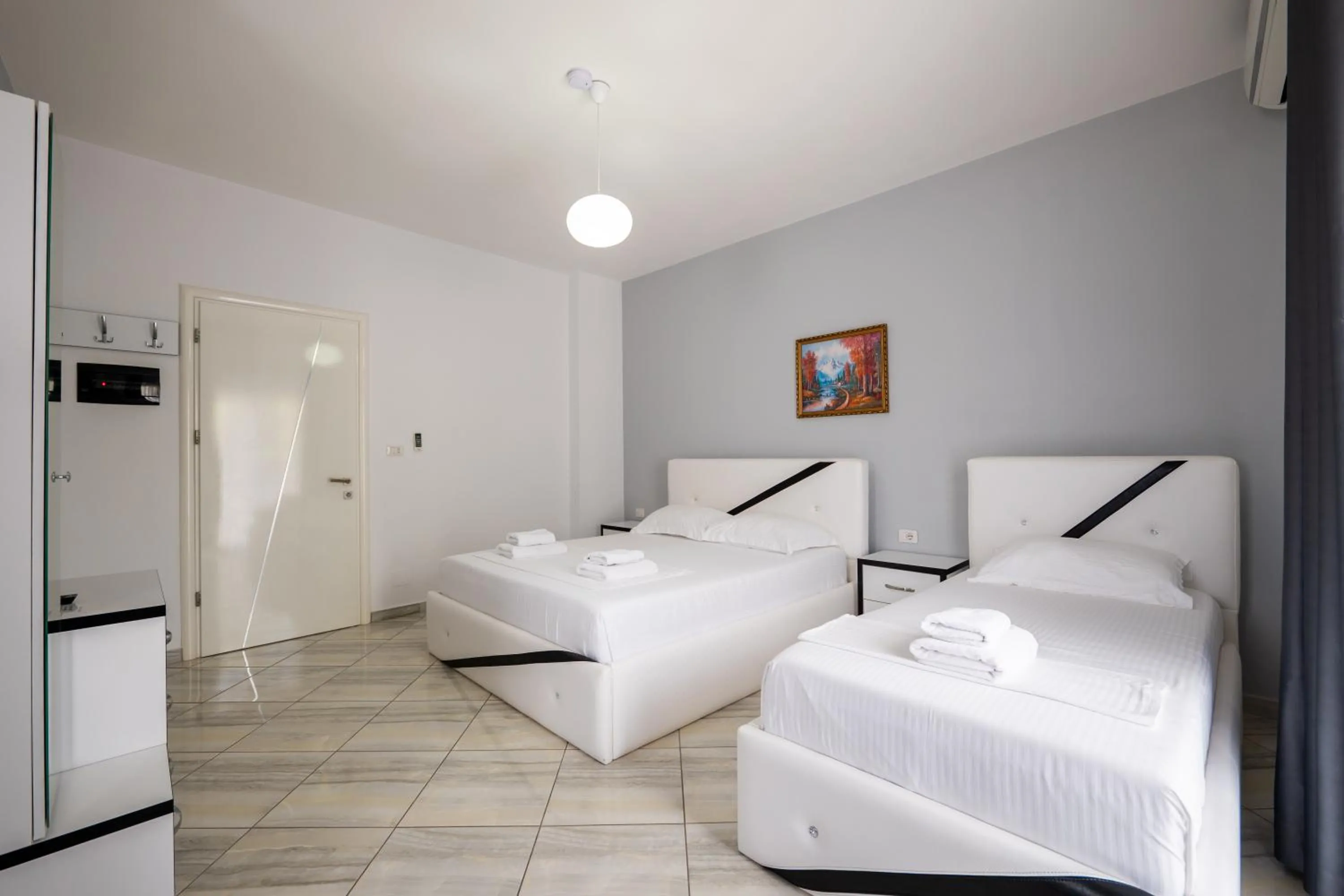 Photo of the whole room, Bed in Hotel Artur2