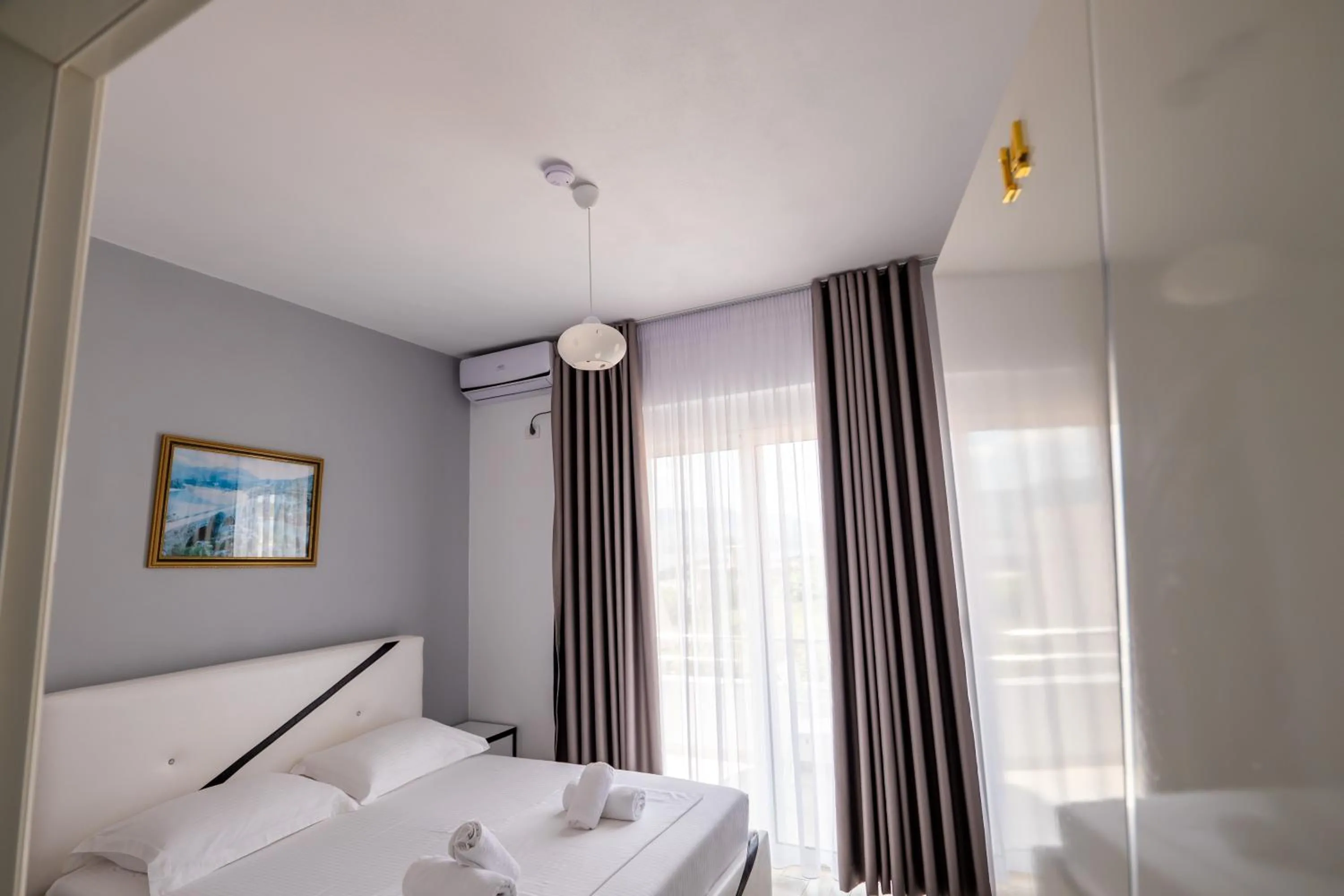 TV and multimedia, Bed in Hotel Artur2