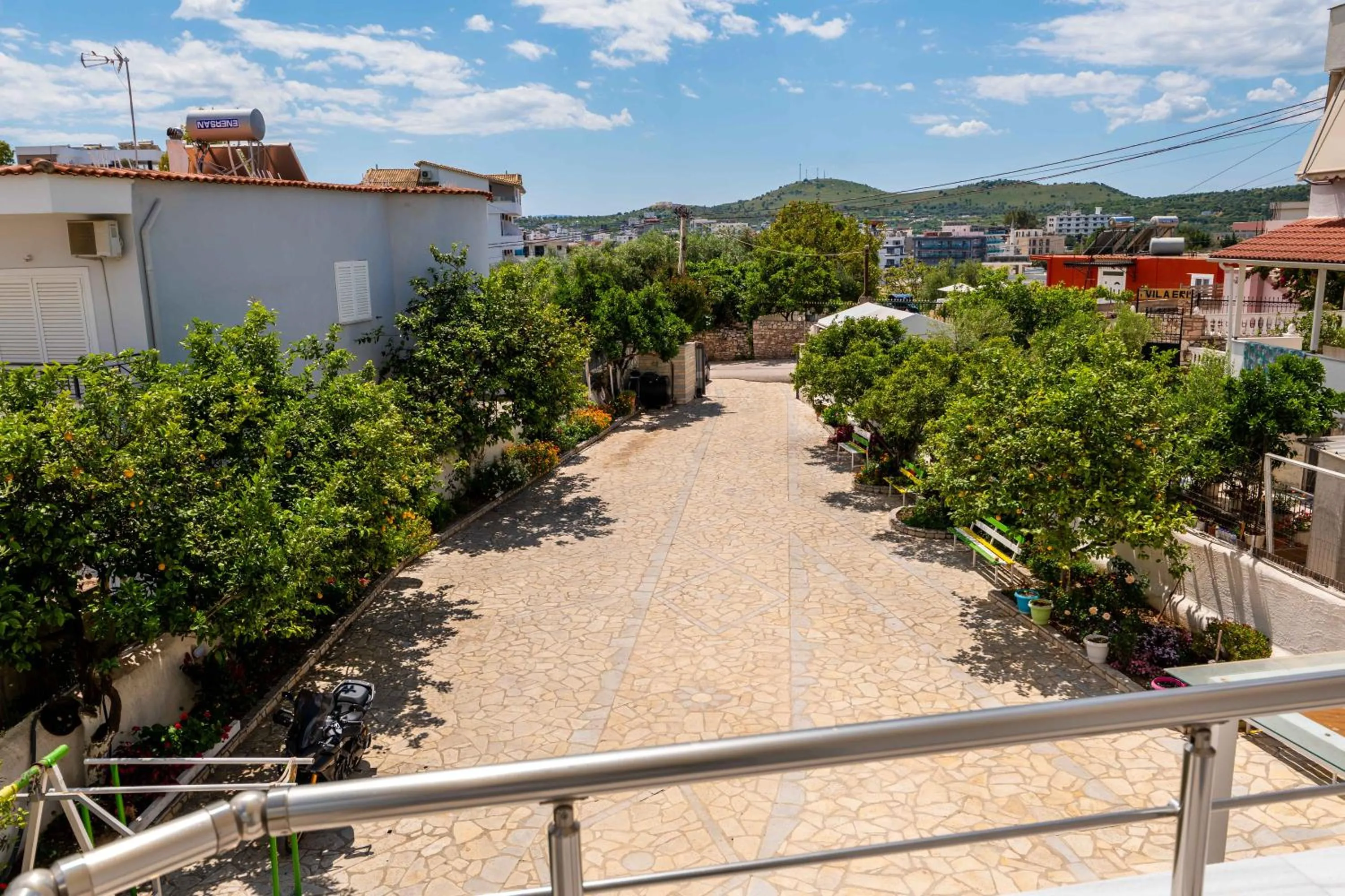 Property building in Hotel Artur2