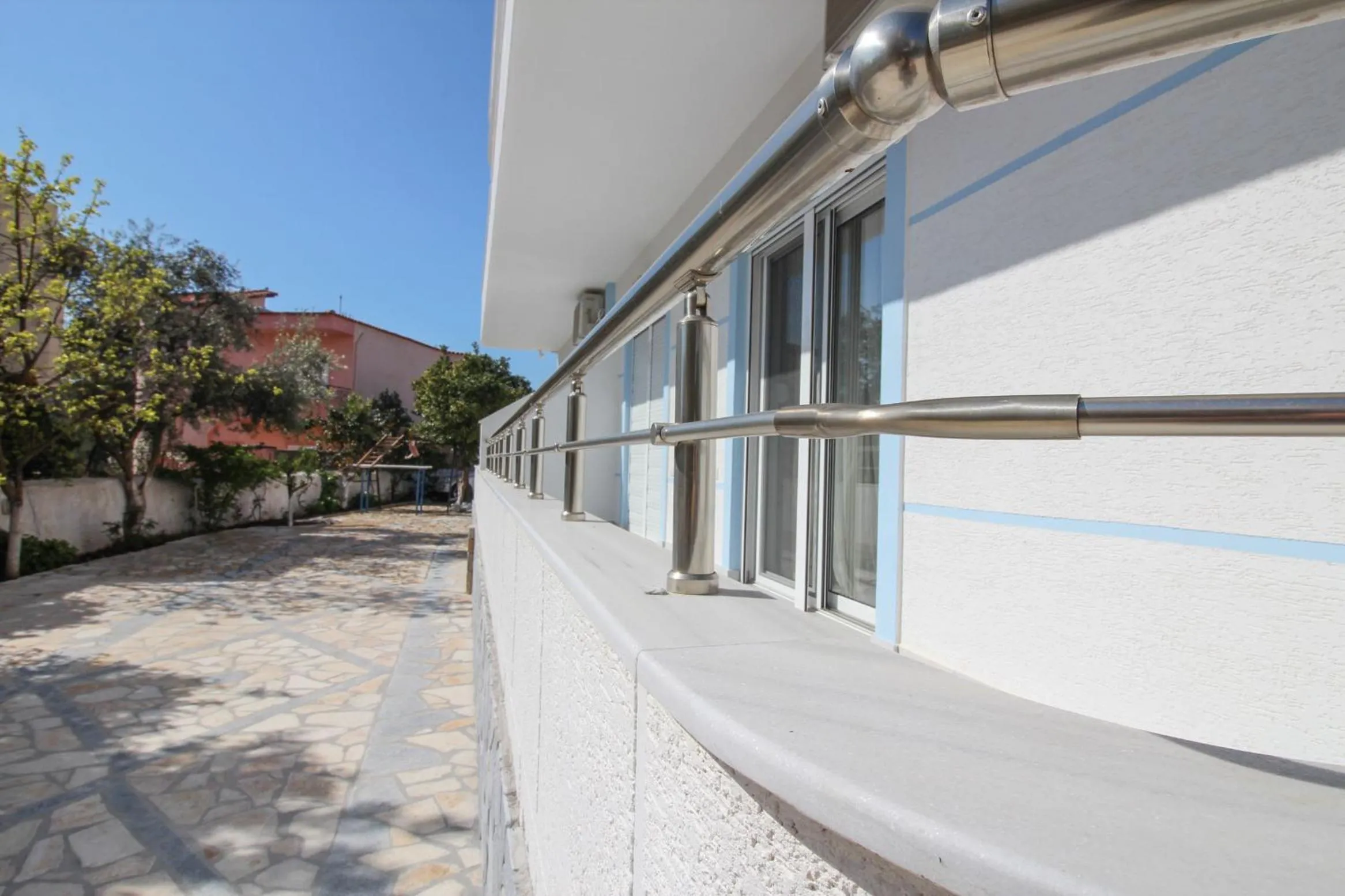Property building in Hotel Artur2