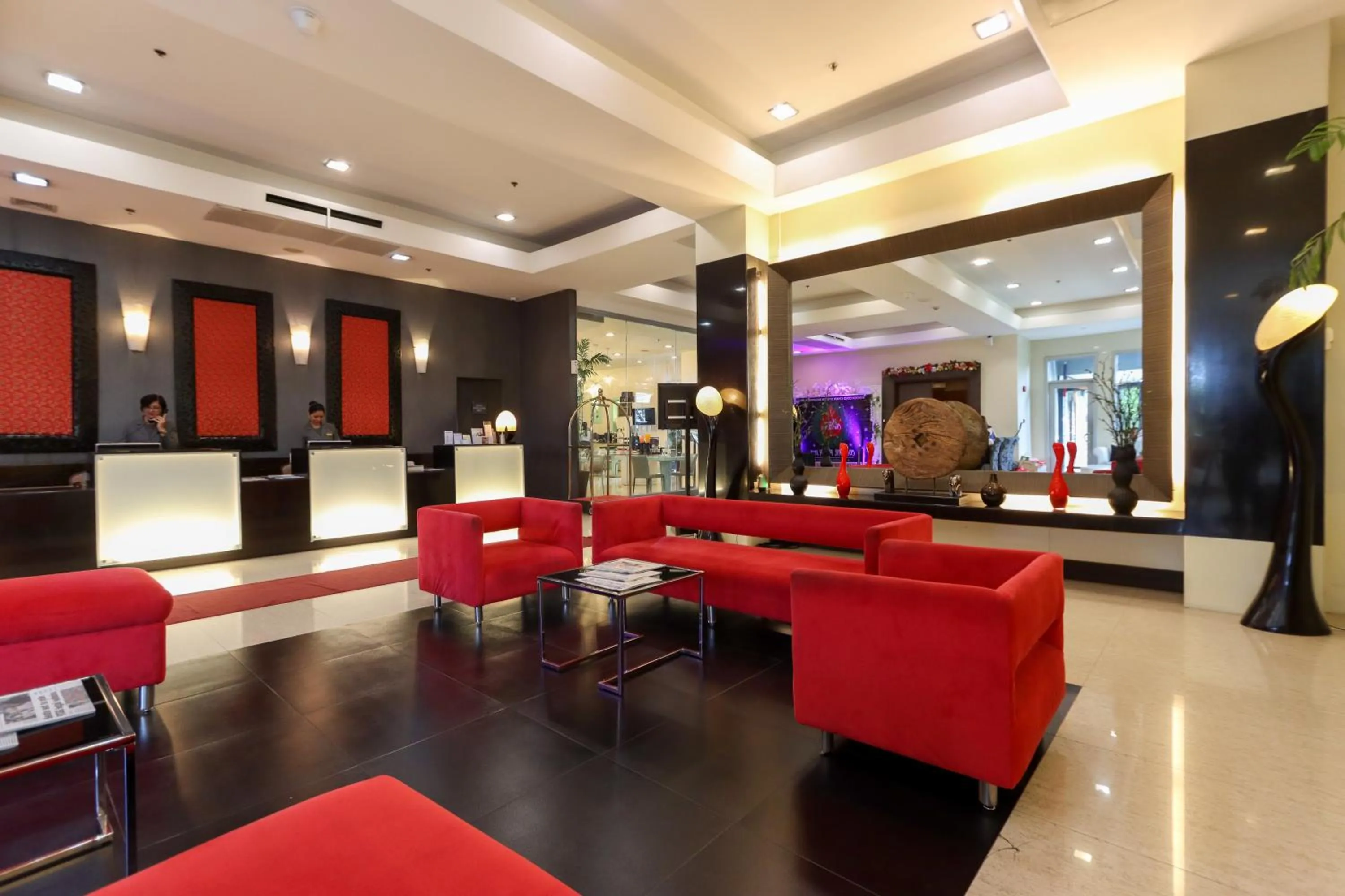 Living room in Paseo Premiere Hotel