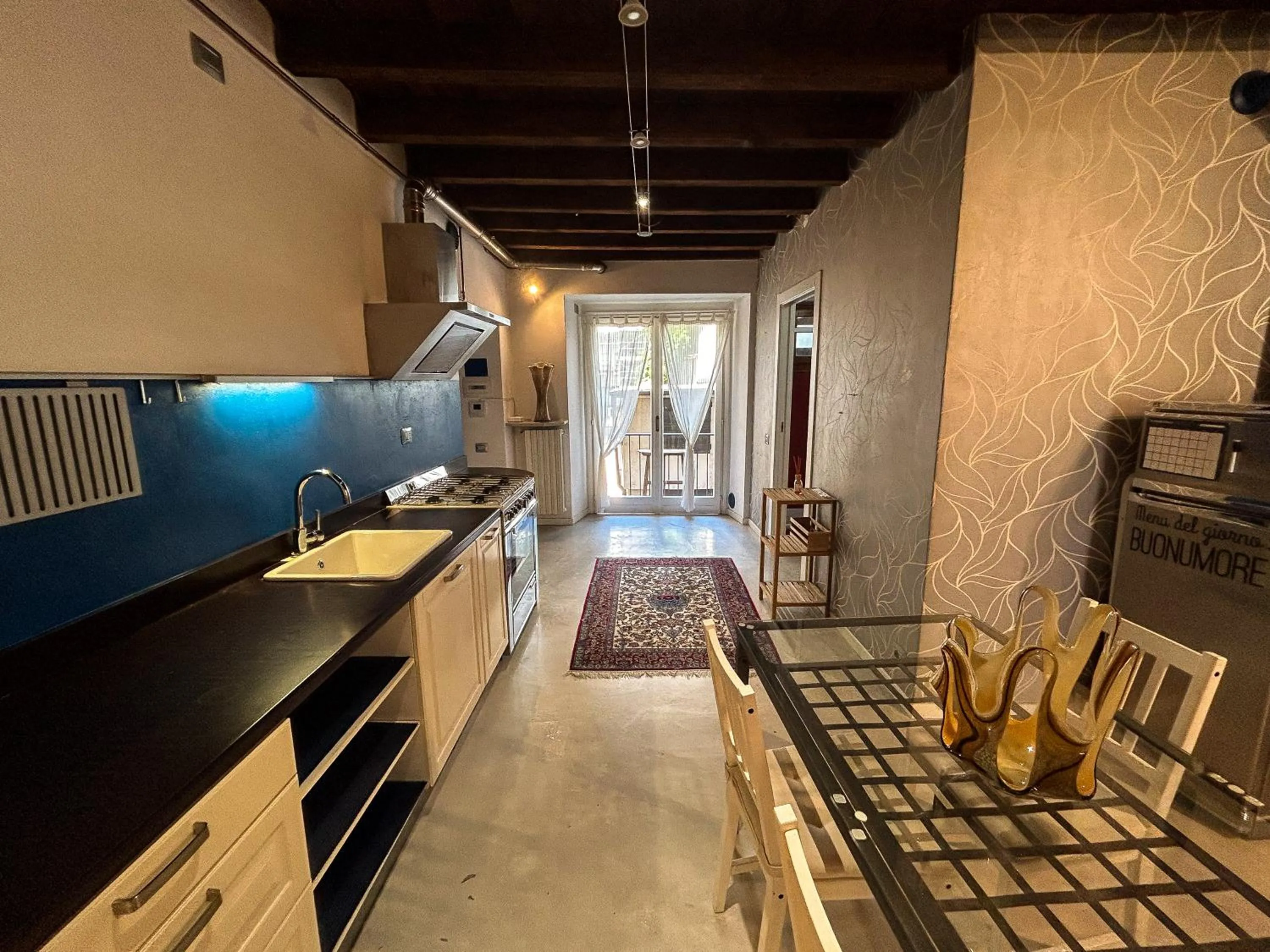 Kitchen or kitchenette in Dimora Storica nel Cuore di Bergamo