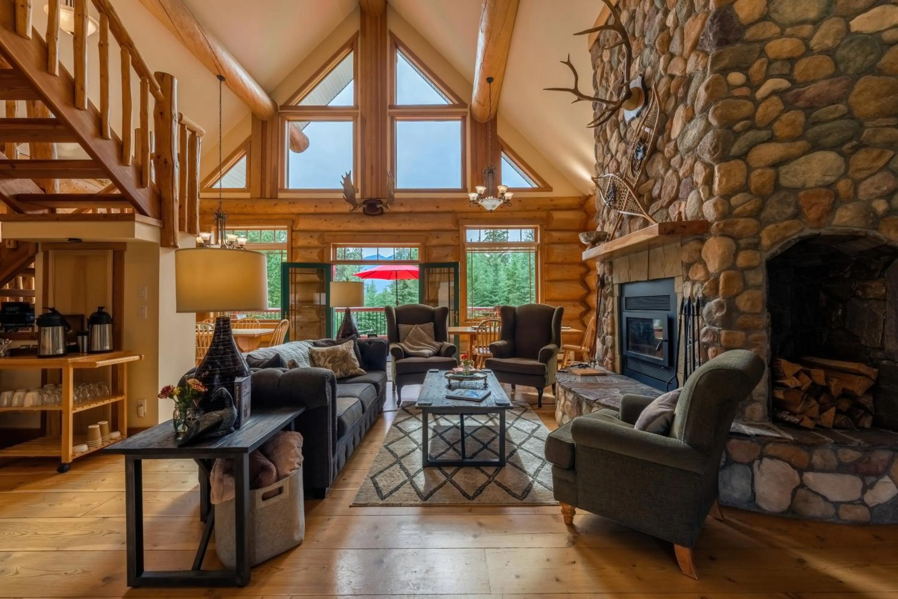 Seating area in Moberly Lodge
