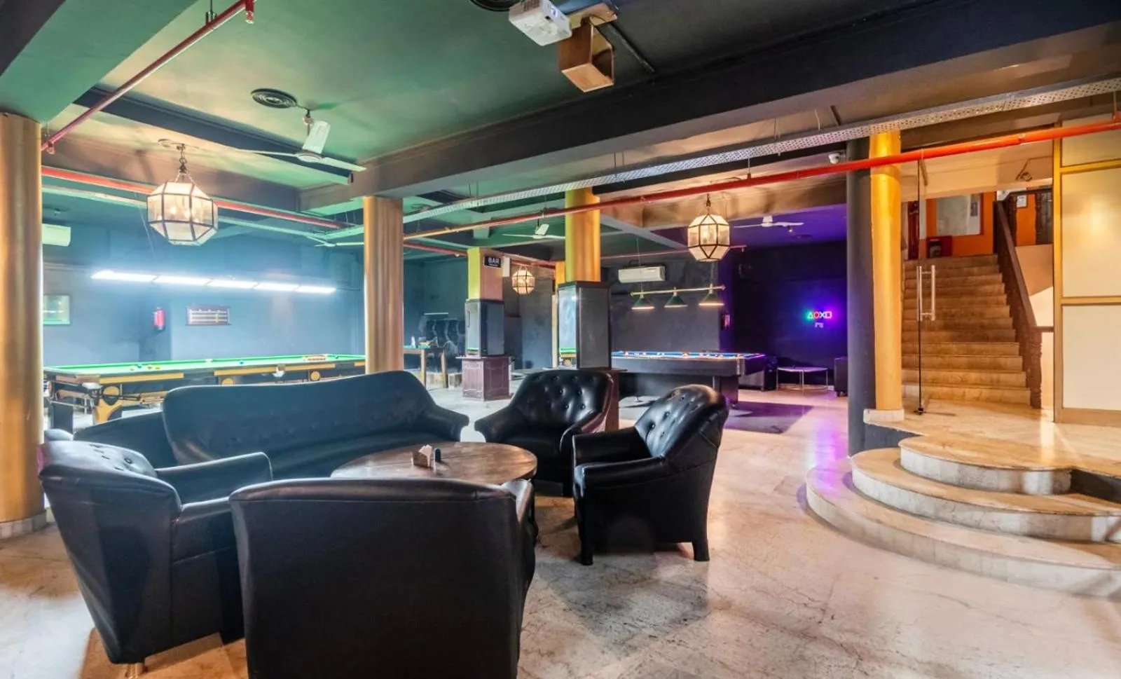 Restaurant/places to eat in Hotel Dodas Palace