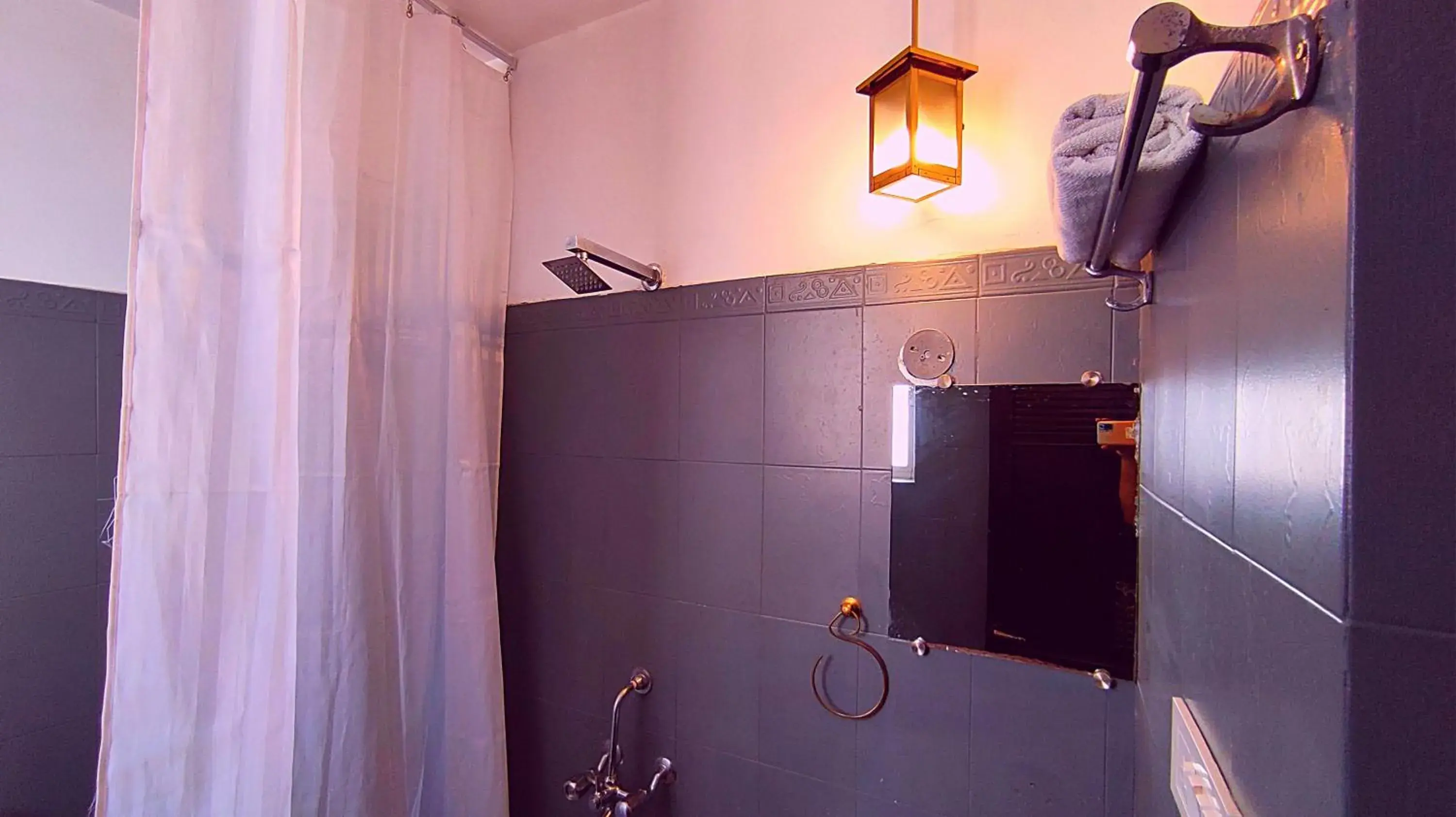 Bathroom in Hotel Dodas Palace Bathroom in Hotel Dodas Palace