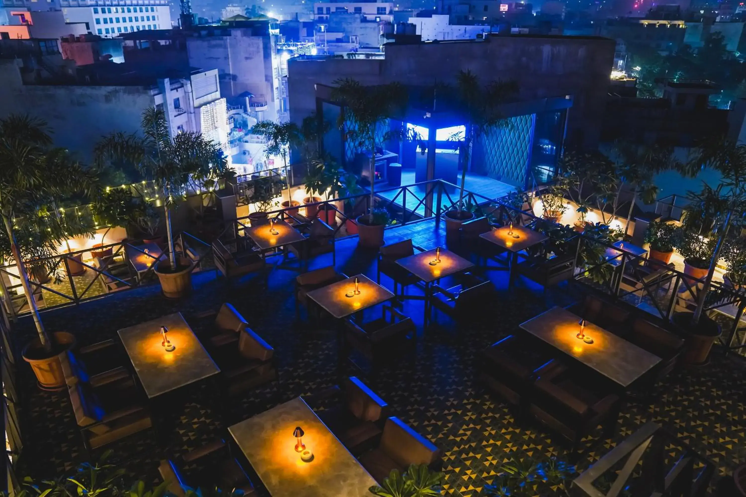 Restaurant/places to eat in Hotel Dodas Palace Restaurant/places to eat in Hotel Dodas Palace