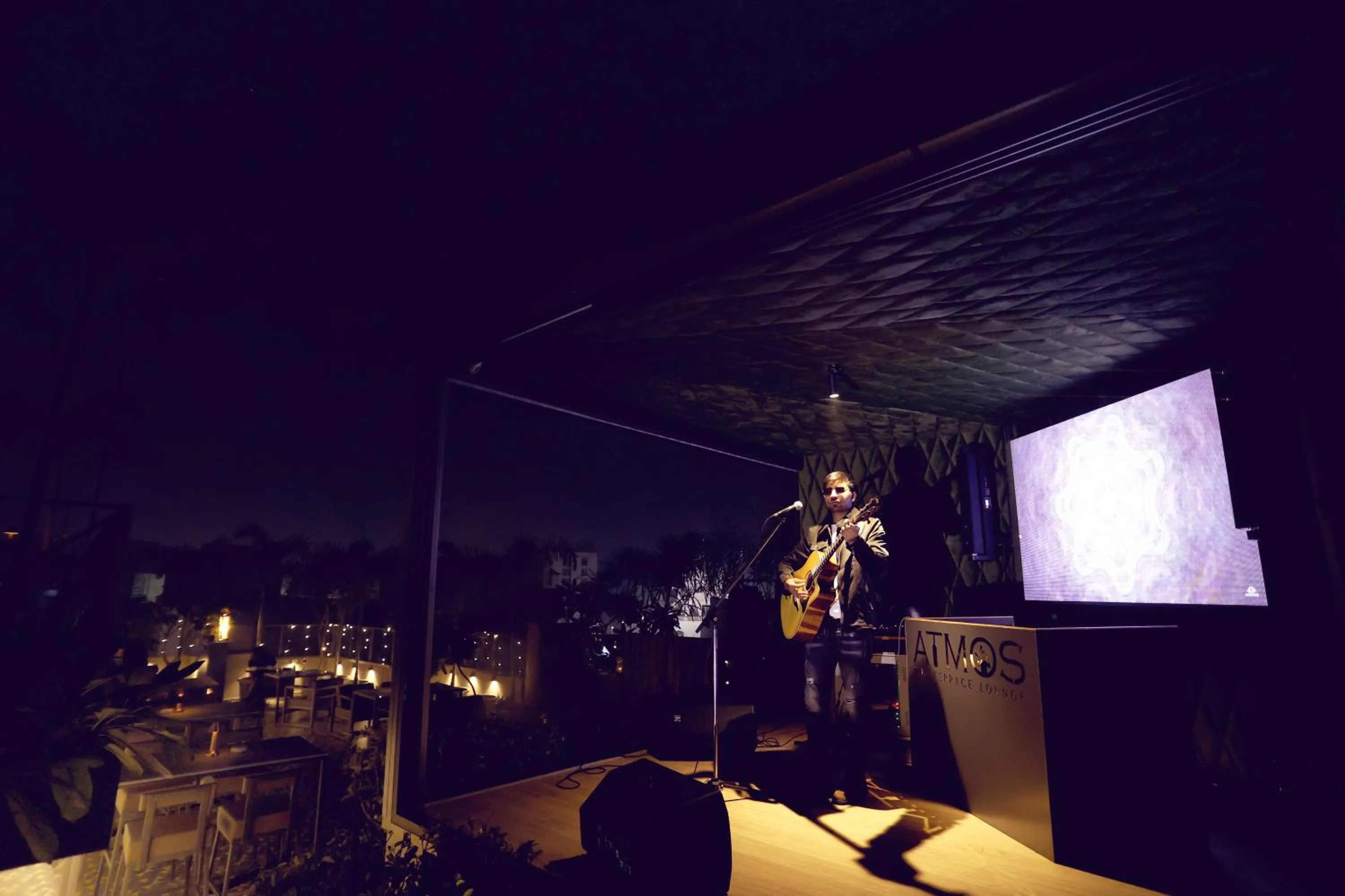 Restaurant/places to eat in Hotel Dodas Palace